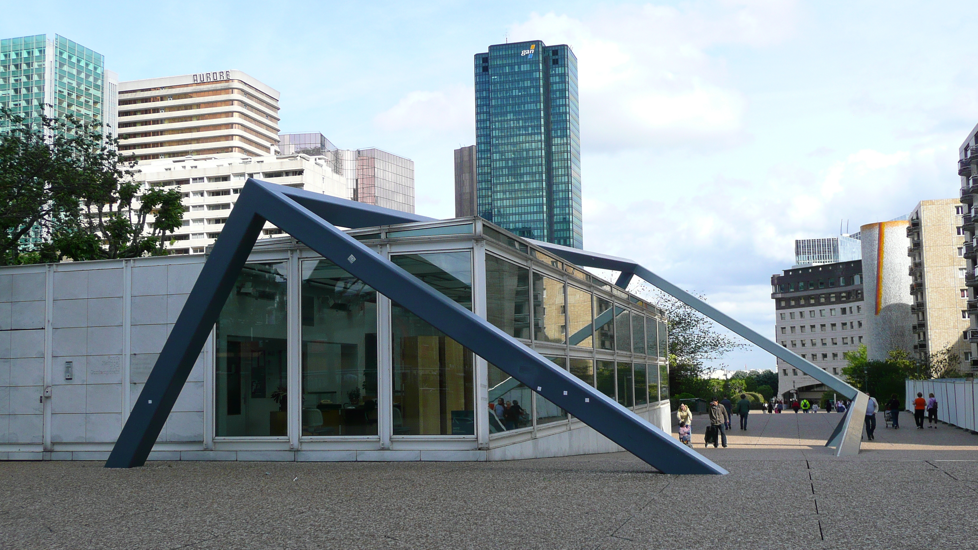 Picture France Paris La Defense 2007-05 143 - Journey La Defense