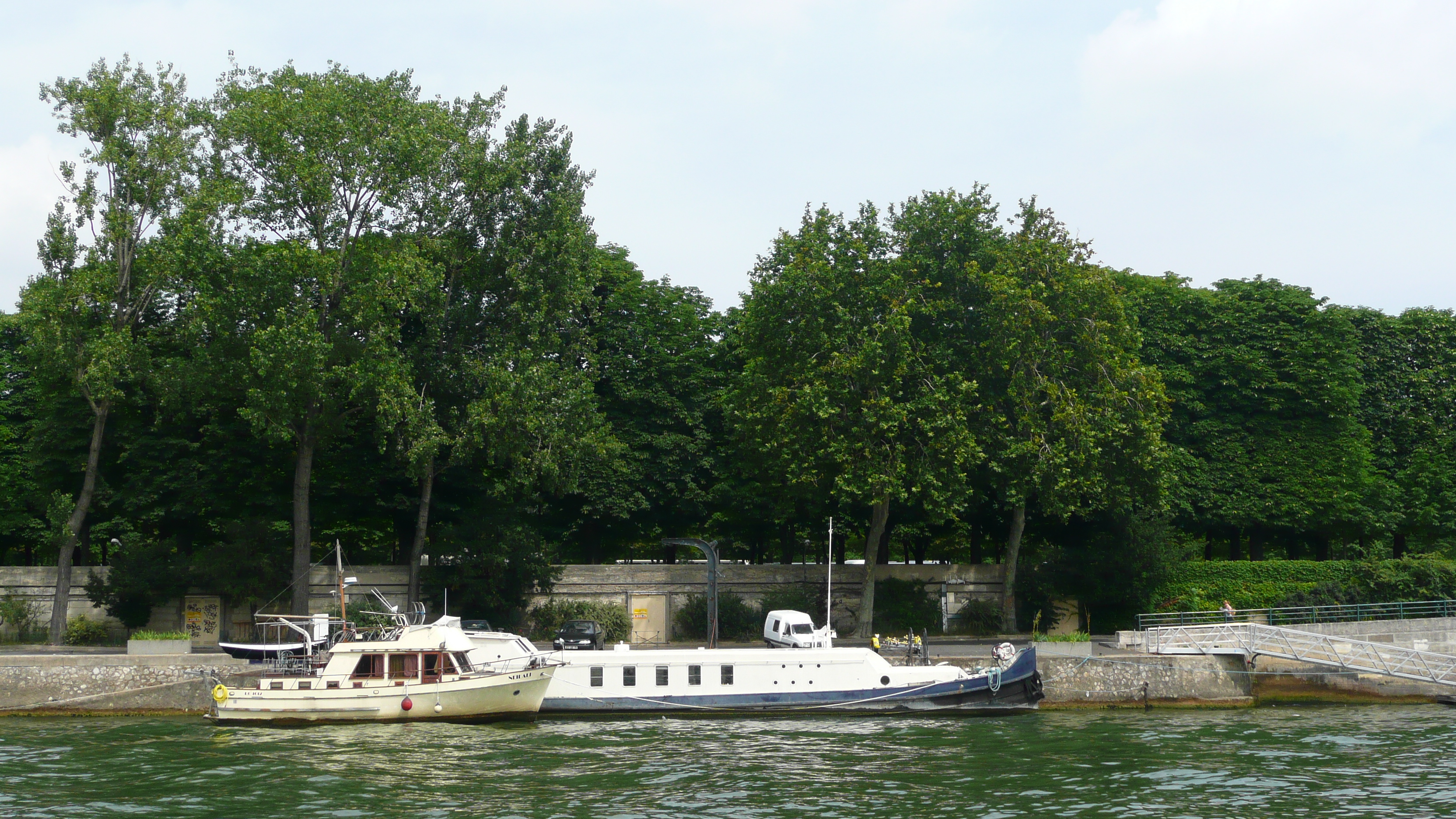 Picture France Paris Peniches Parisiennes 2007-06 35 - Discovery Peniches Parisiennes