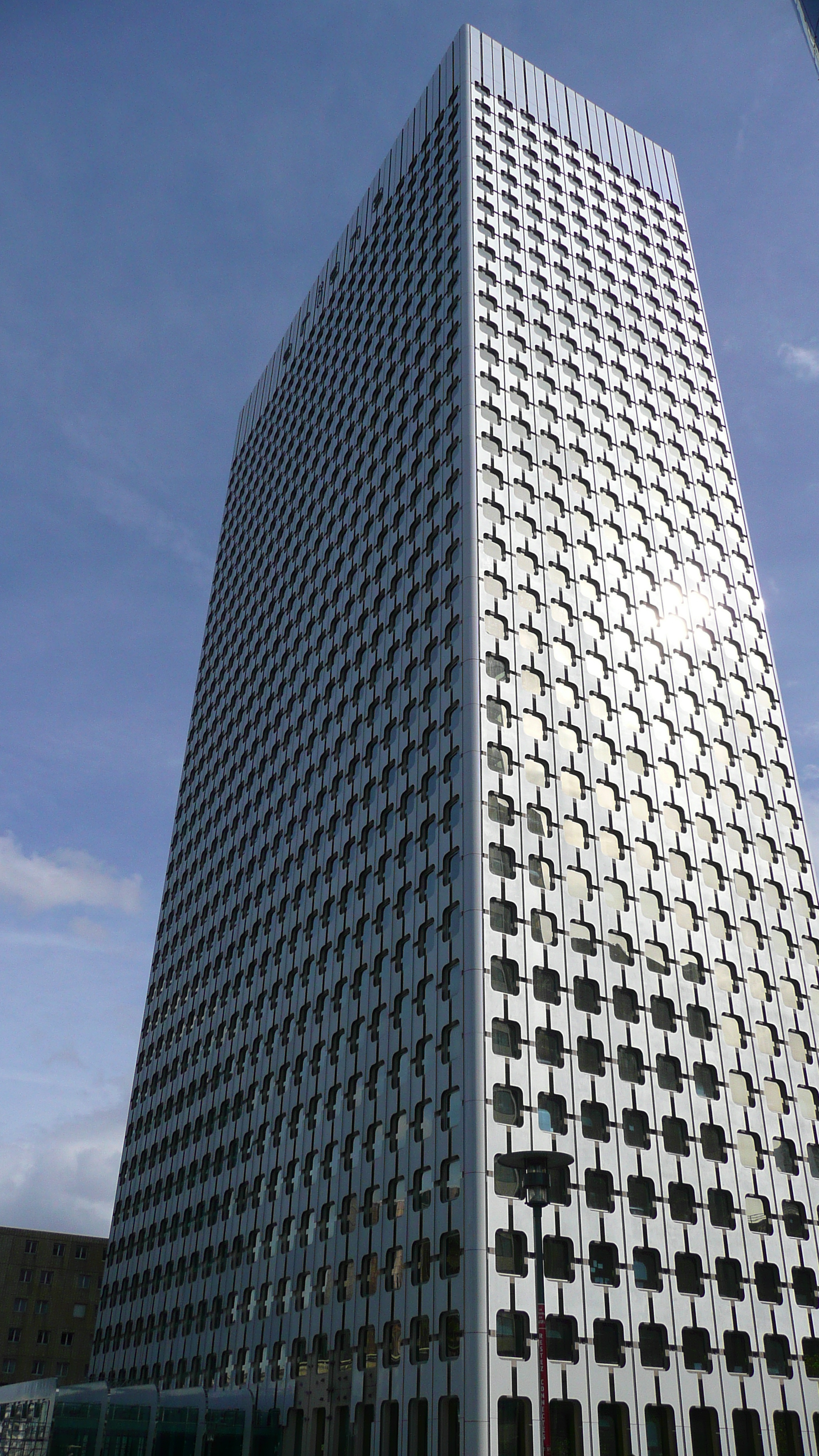 Picture France Paris La Defense 2007-05 89 - Tour La Defense