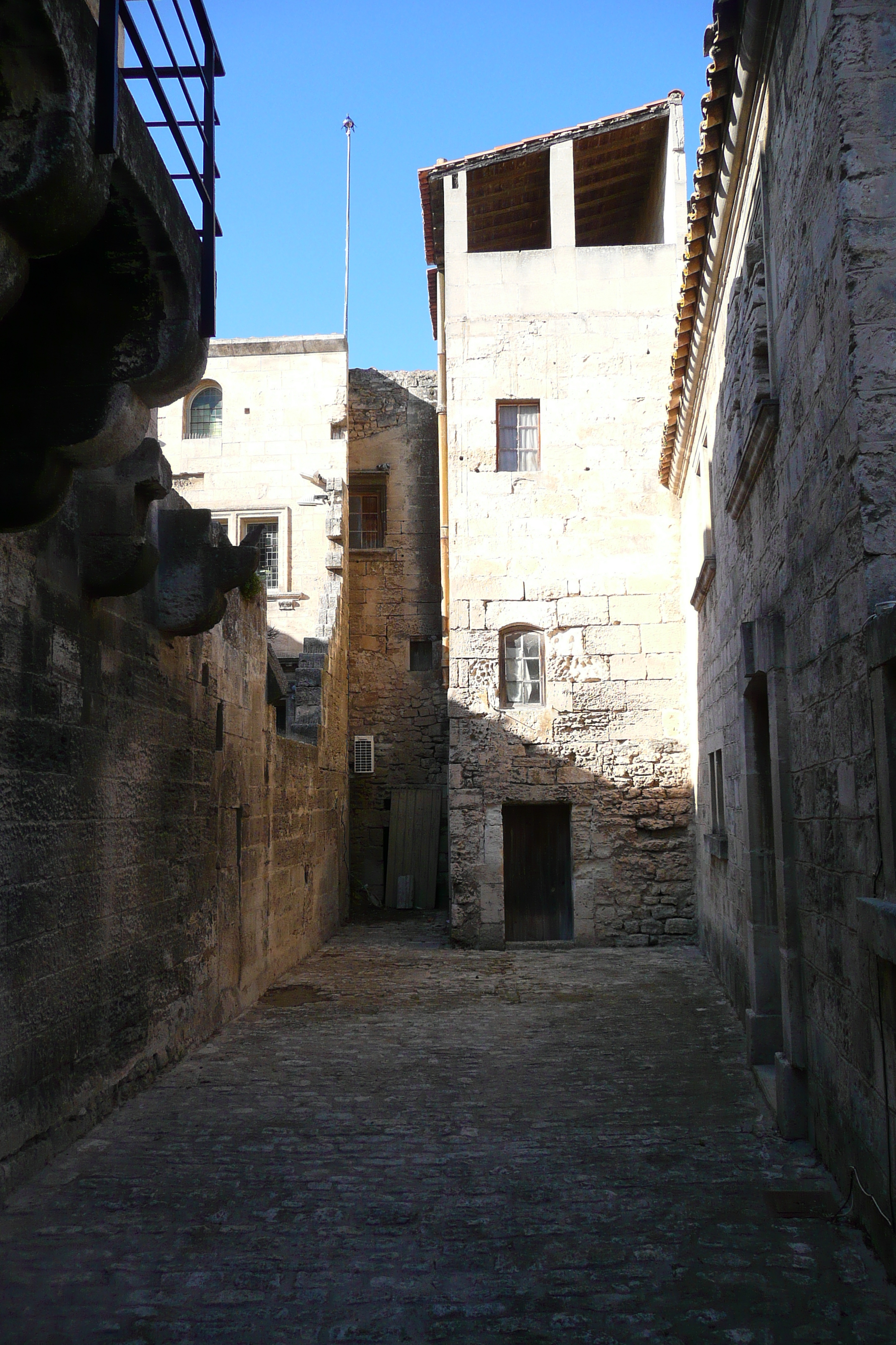 Picture France Baux de Provence Baux de Provence Village 2008-04 0 - Tour Baux de Provence Village