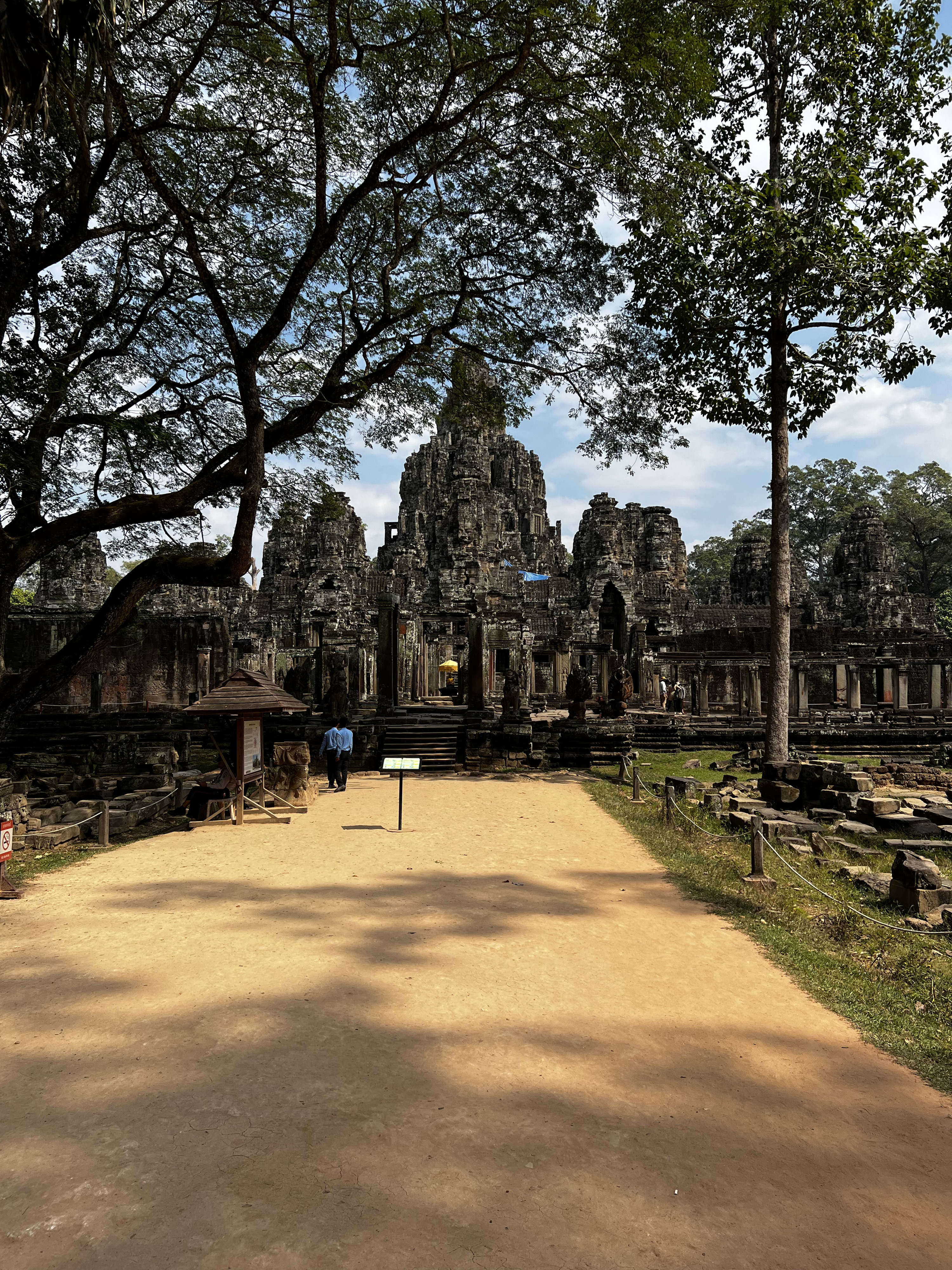 Picture Cambodia Siem Reap Bayon 2023-01 0 - Recreation Bayon