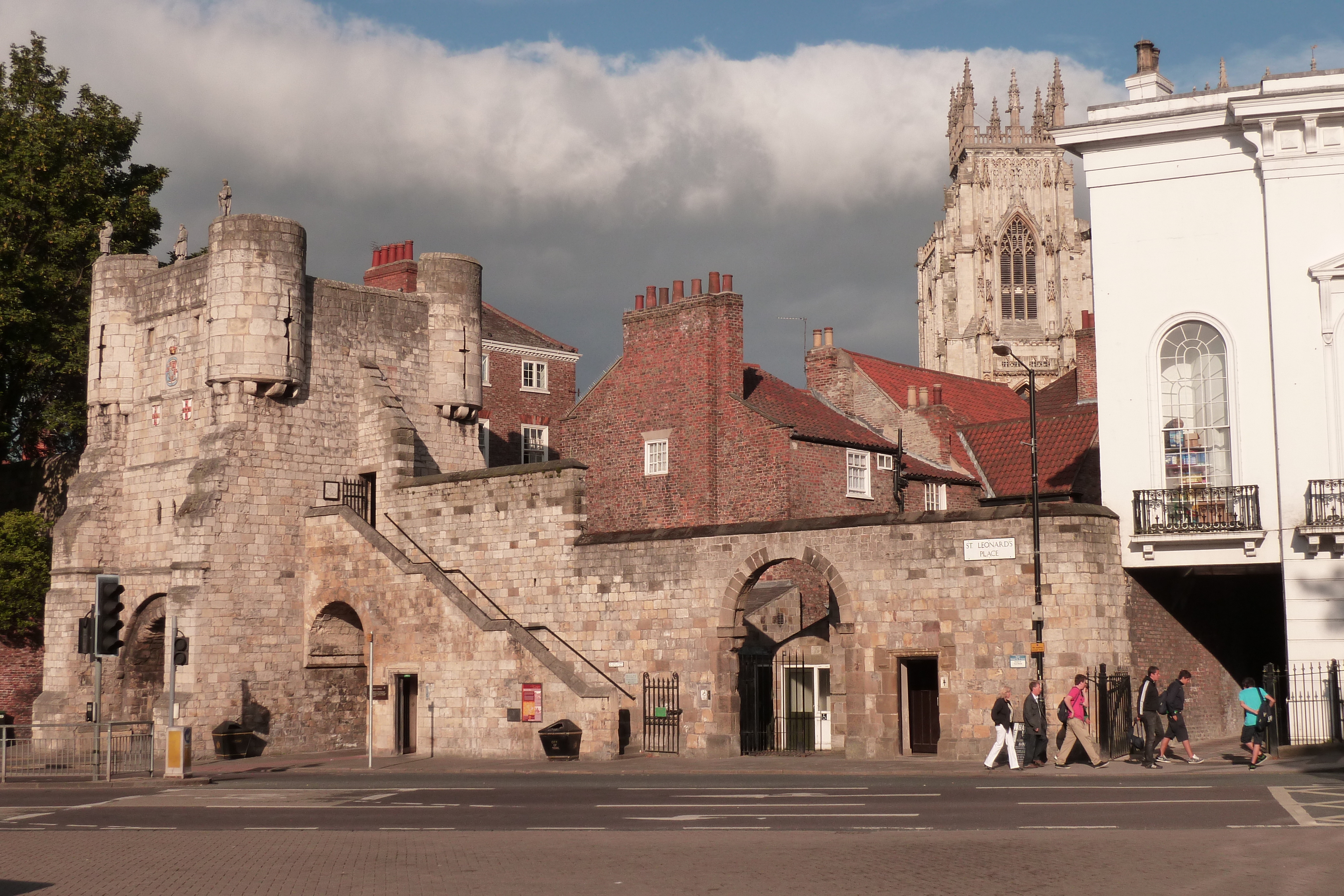 Picture United Kingdom York 2011-07 132 - History York