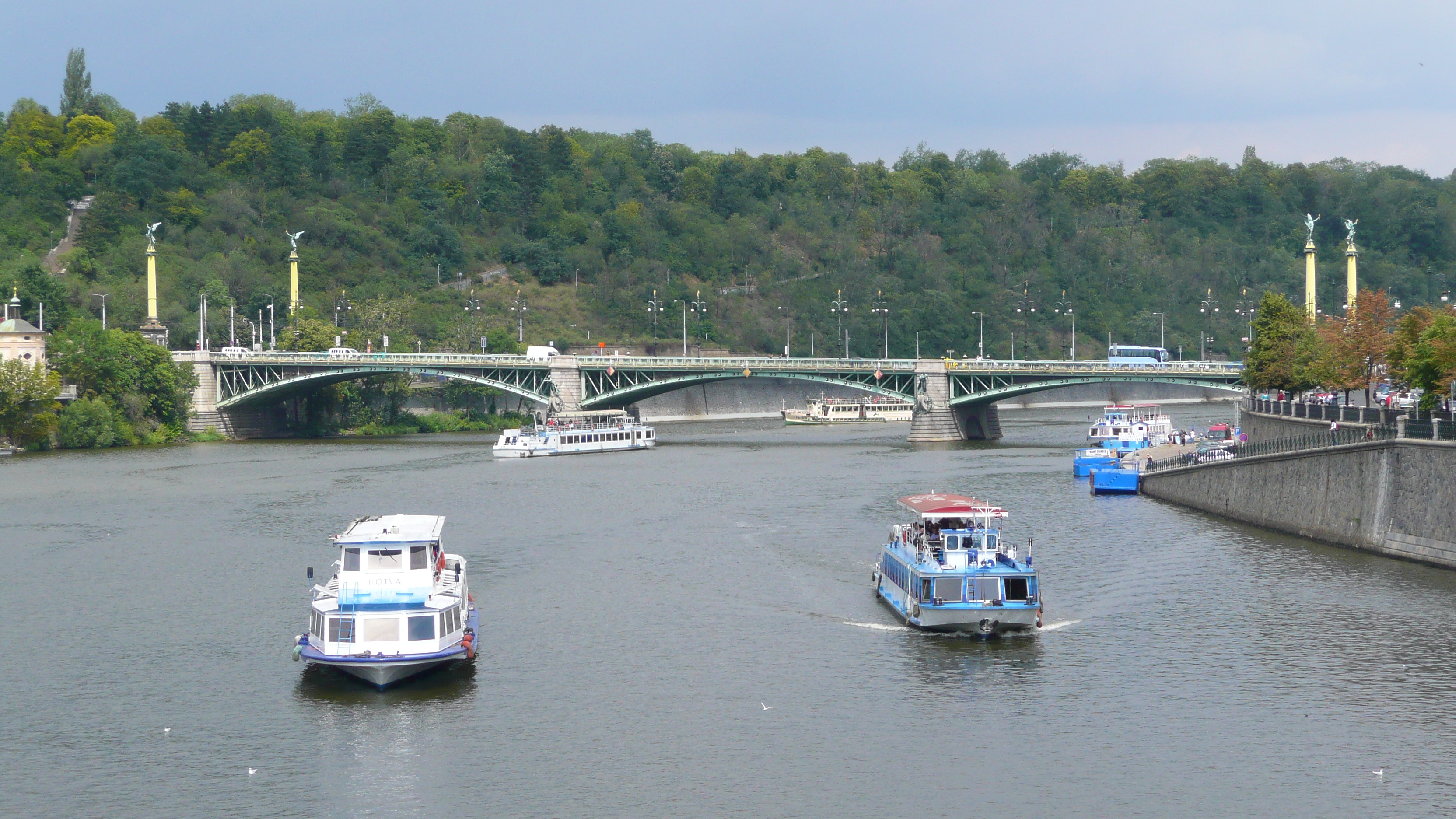 Picture Czech Republic Prague Vltava river 2007-07 30 - Around Vltava river