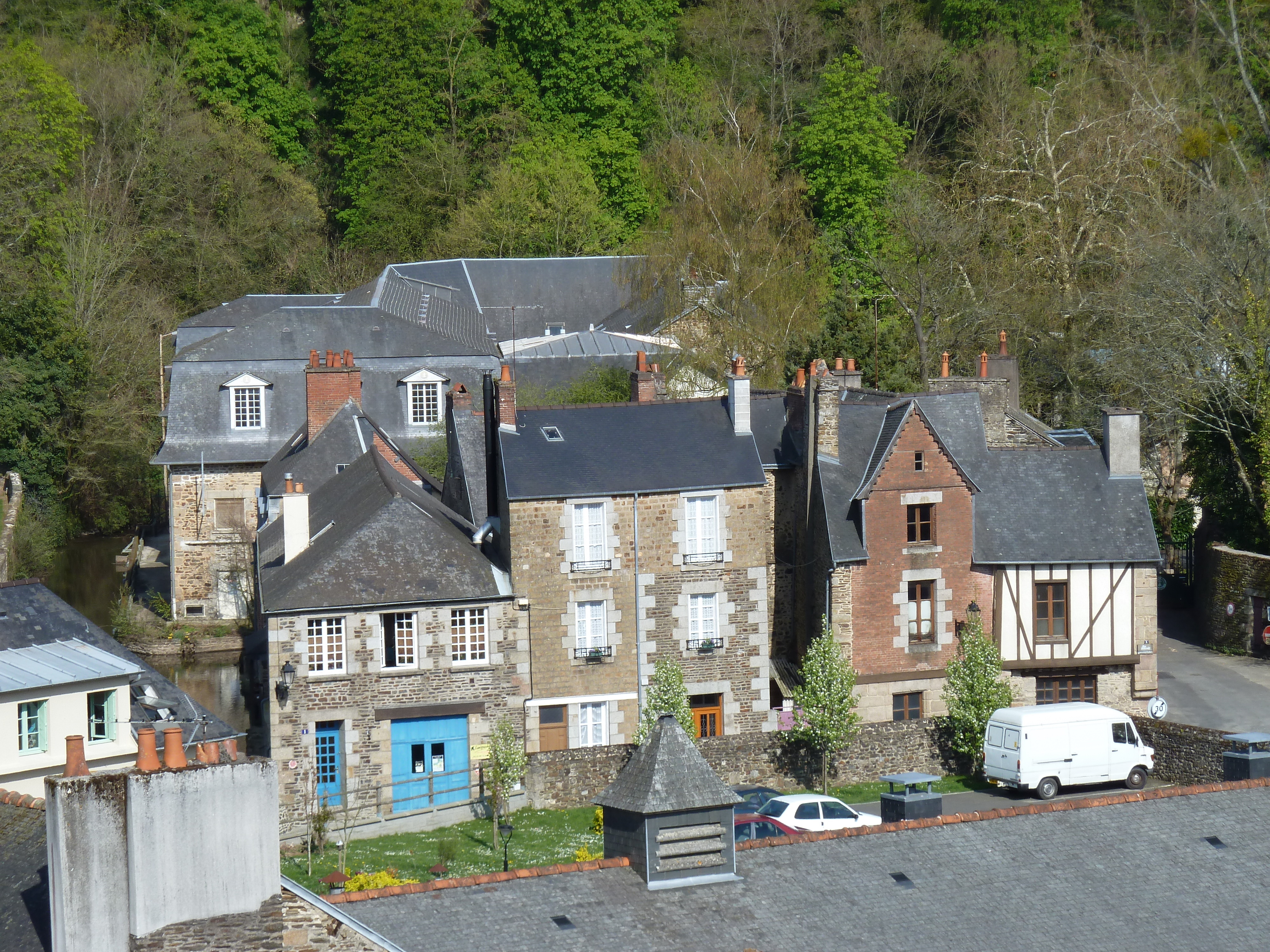 Picture France Fougeres 2010-04 105 - History Fougeres