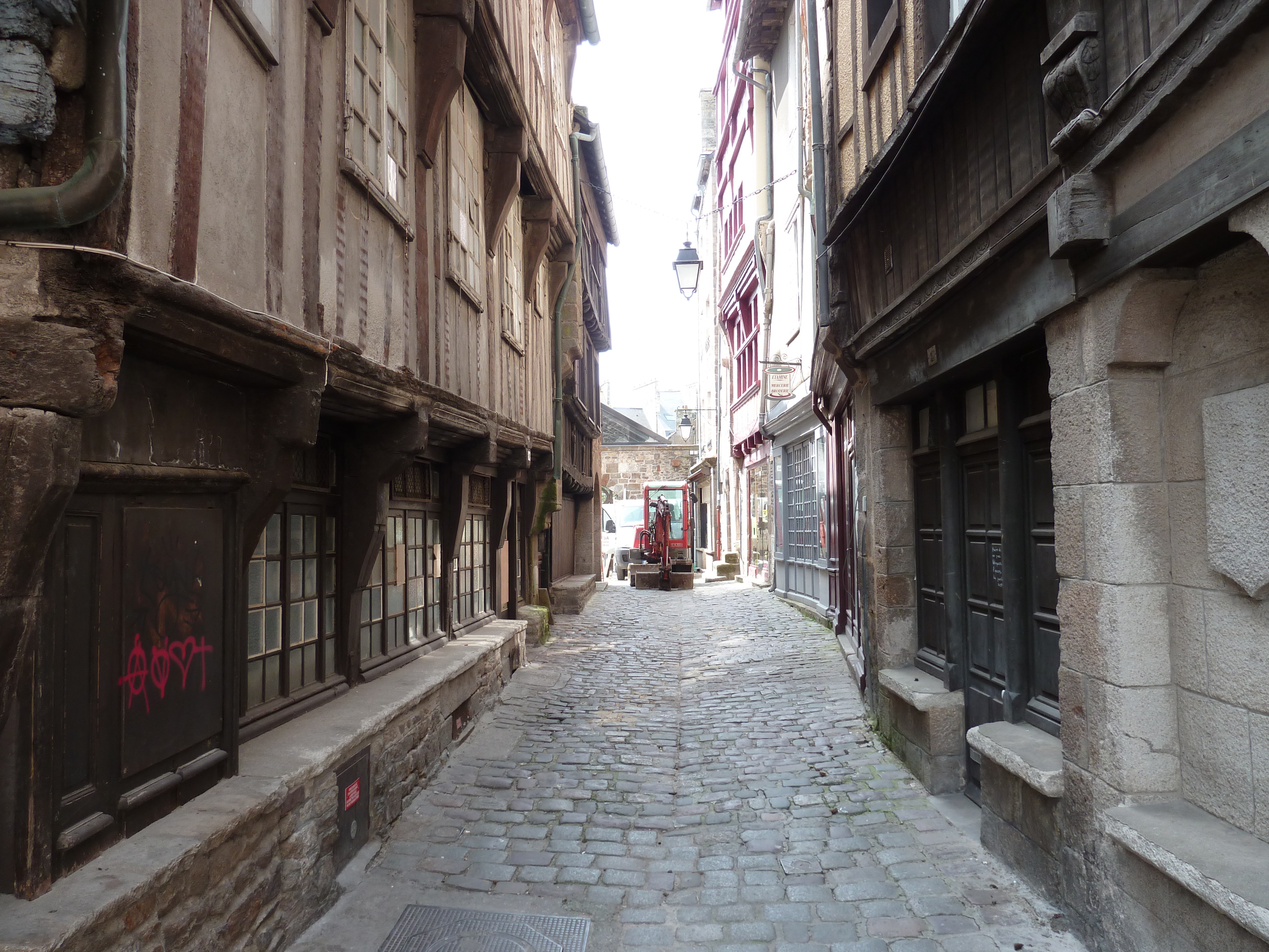 Picture France Dinan 2010-04 163 - Journey Dinan