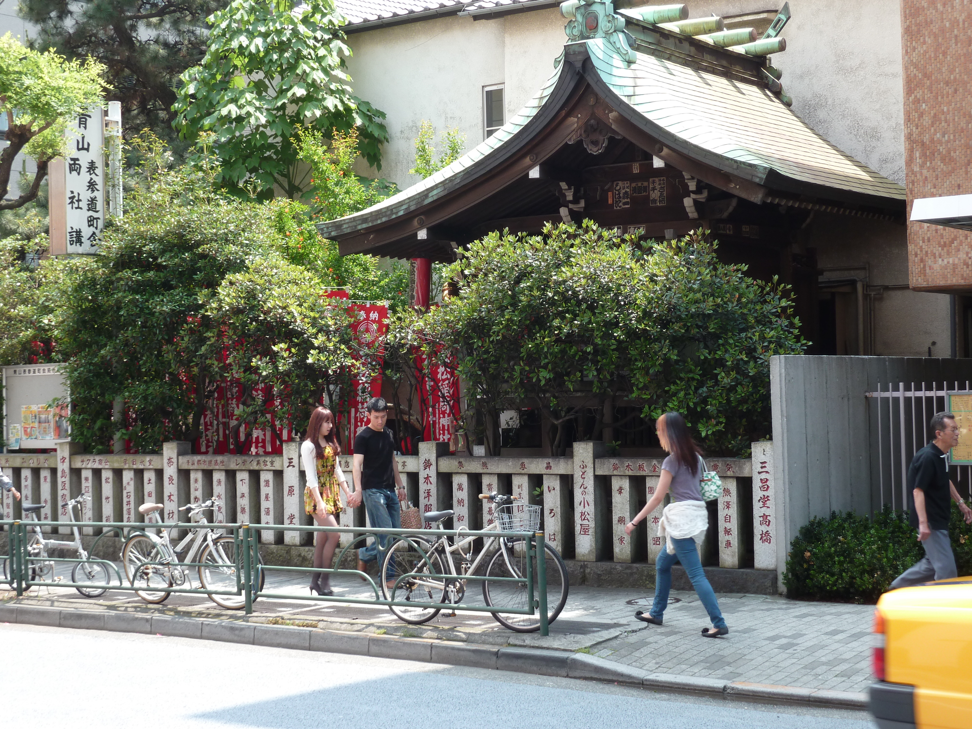 Picture Japan Tokyo Omotesando 2010-06 51 - Tours Omotesando