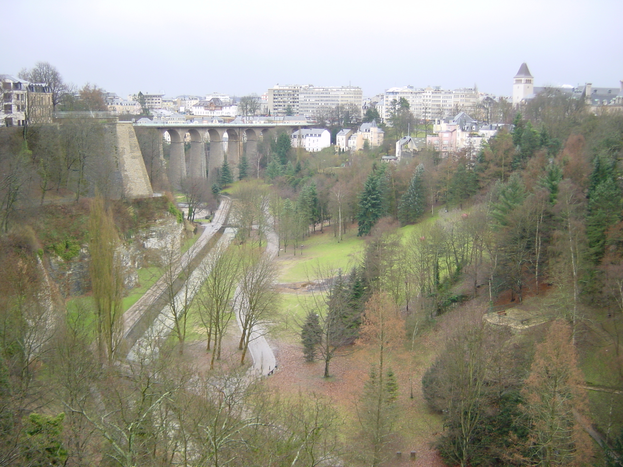 Picture Luxembourg 2002-02 11 - Tour Luxembourg