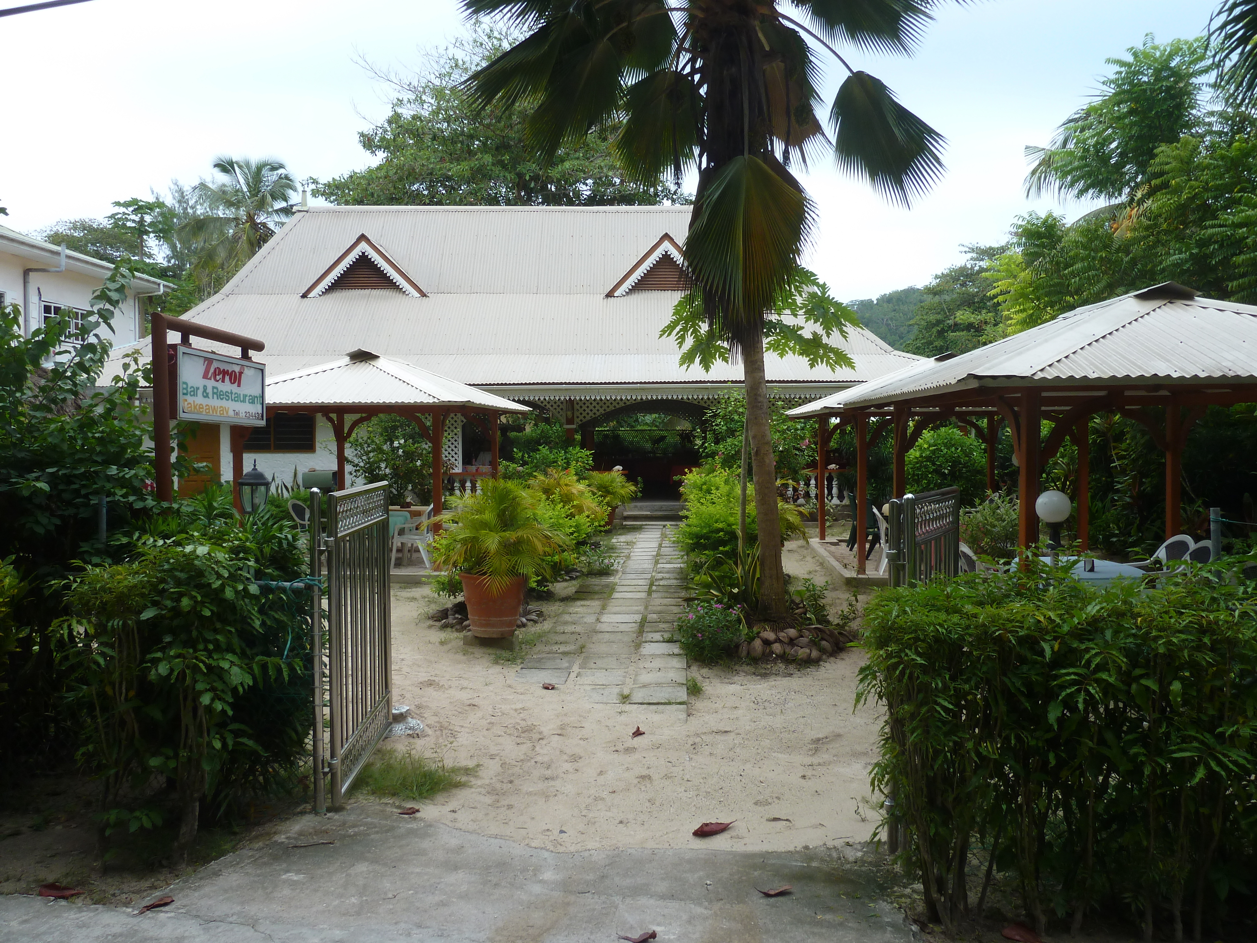 Picture Seychelles La Digue 2011-10 40 - Around La Digue