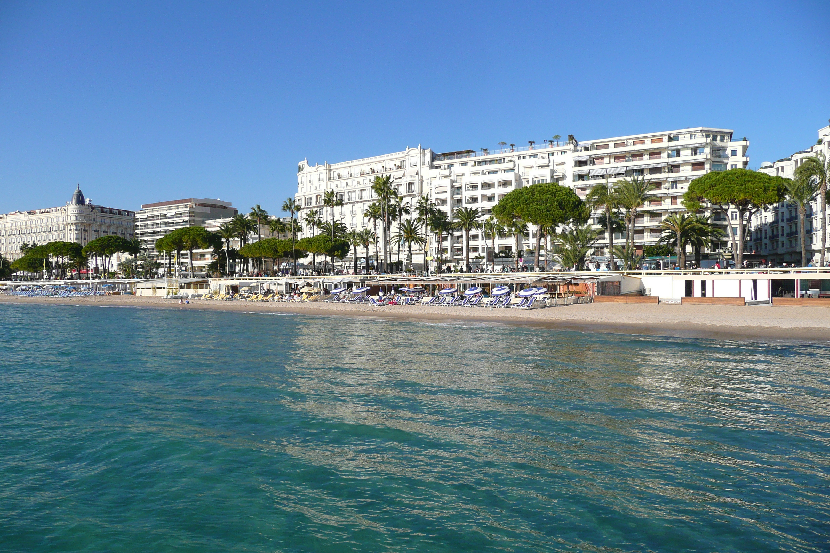 Picture France Cannes Croisette 2007-10 33 - Tour Croisette