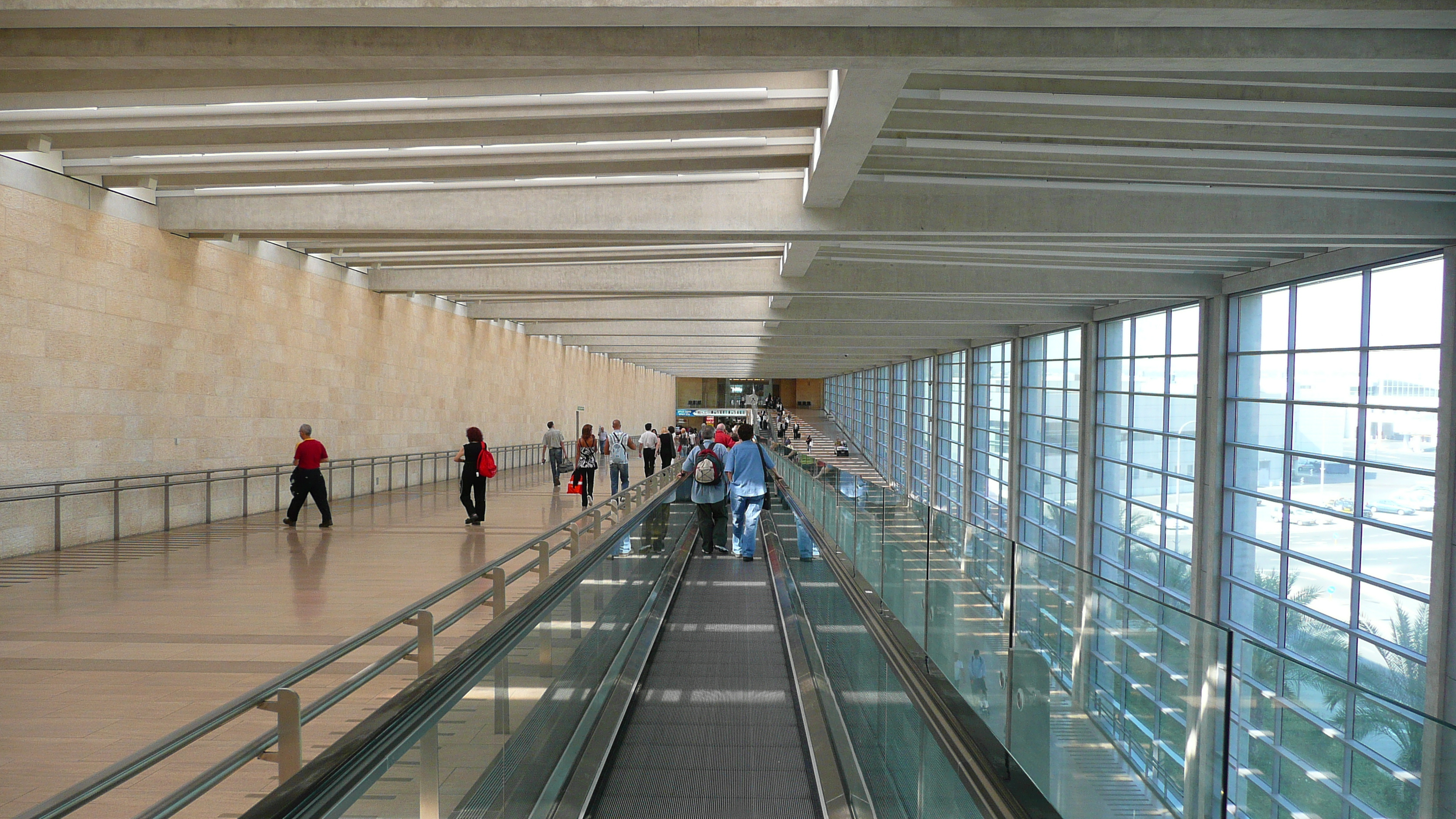 Picture Israel Ben Gurion Airport 2007-06 17 - Discovery Ben Gurion Airport