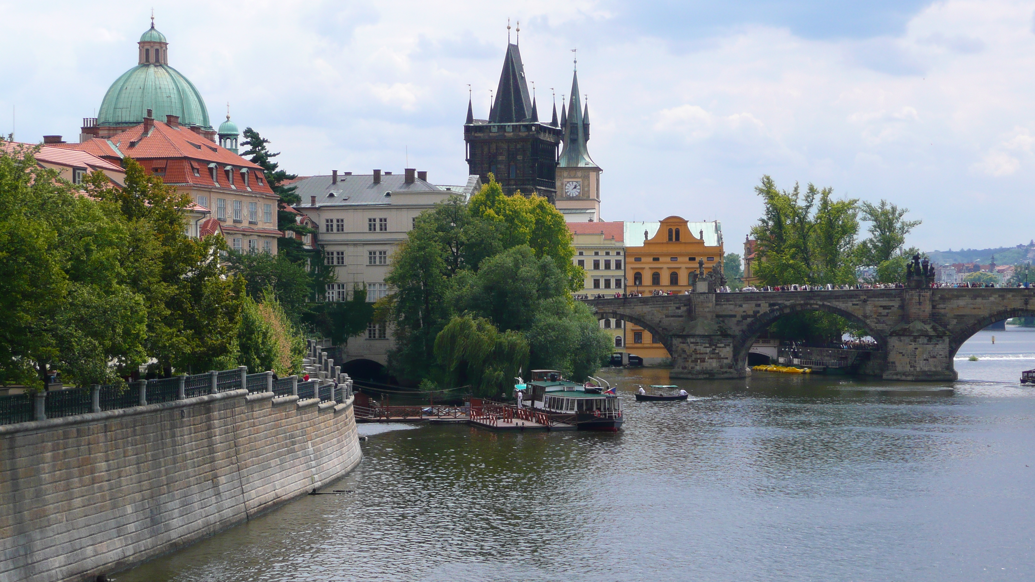 Picture Czech Republic Prague Vltava river 2007-07 16 - Recreation Vltava river