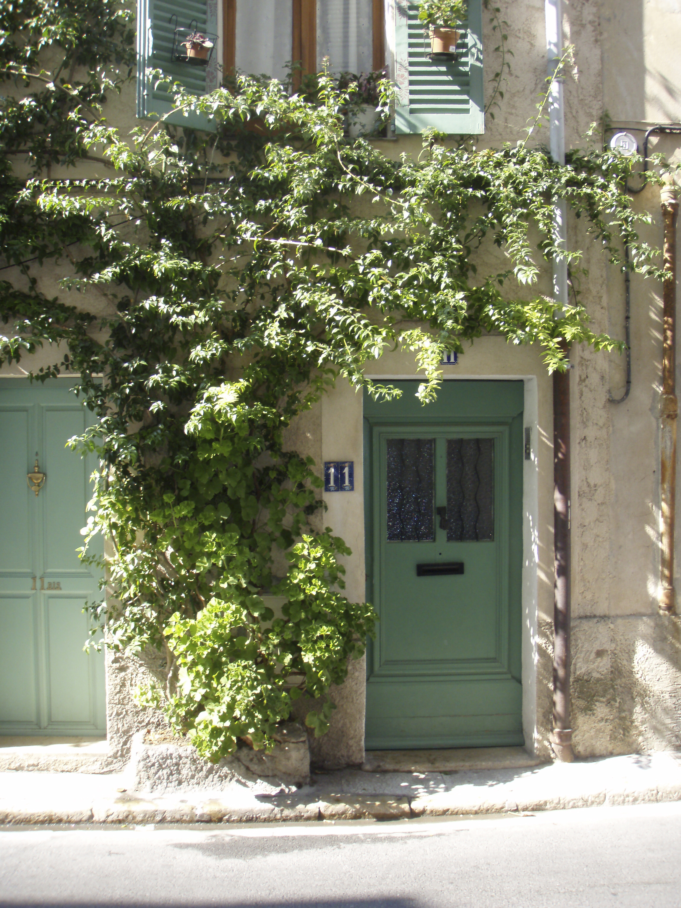 Picture France Antibes Boulevard Aguillon 2007-08 22 - History Boulevard Aguillon