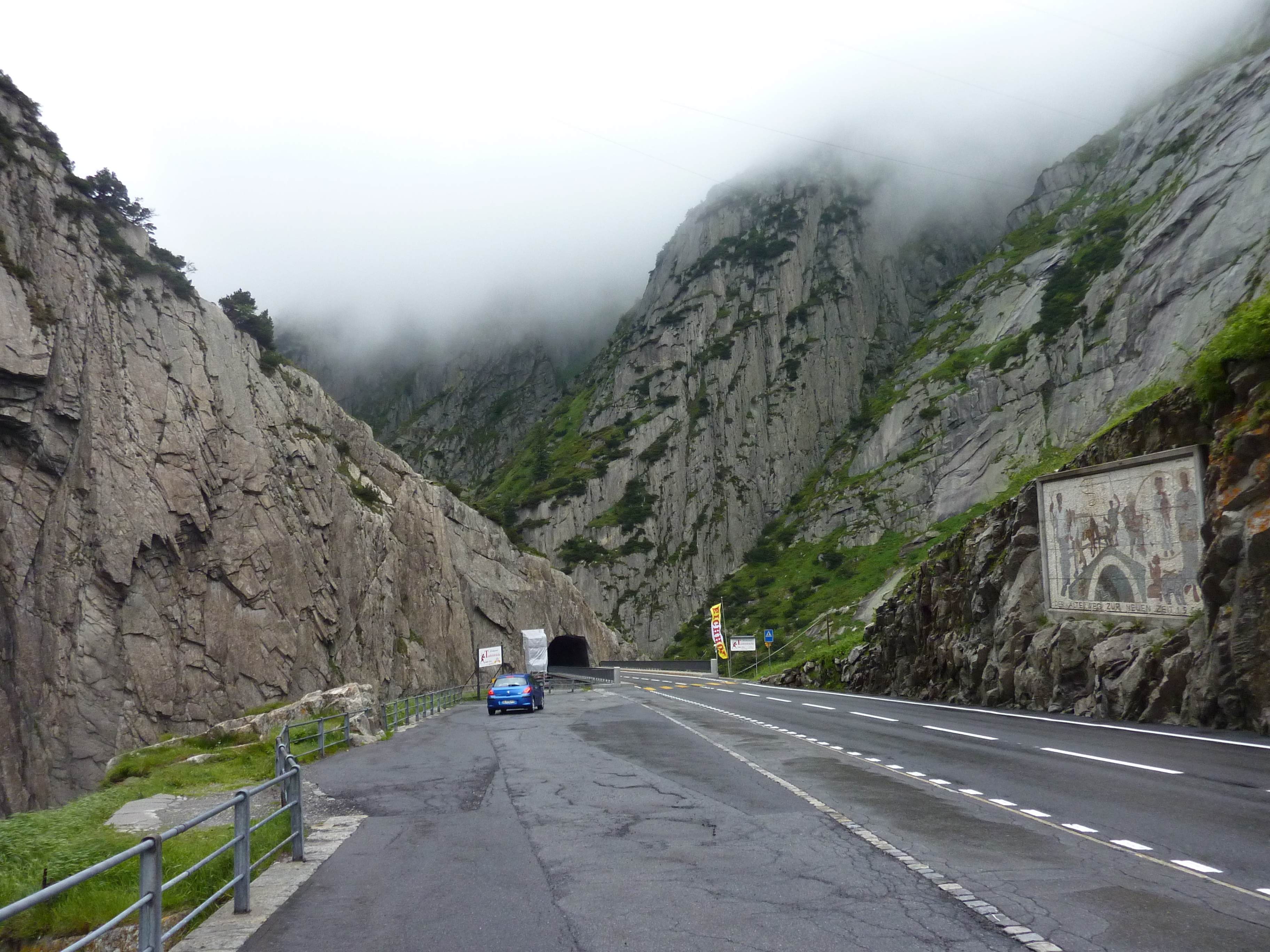 Picture Swiss Gotthard Pass 2009-06 15 - Tour Gotthard Pass