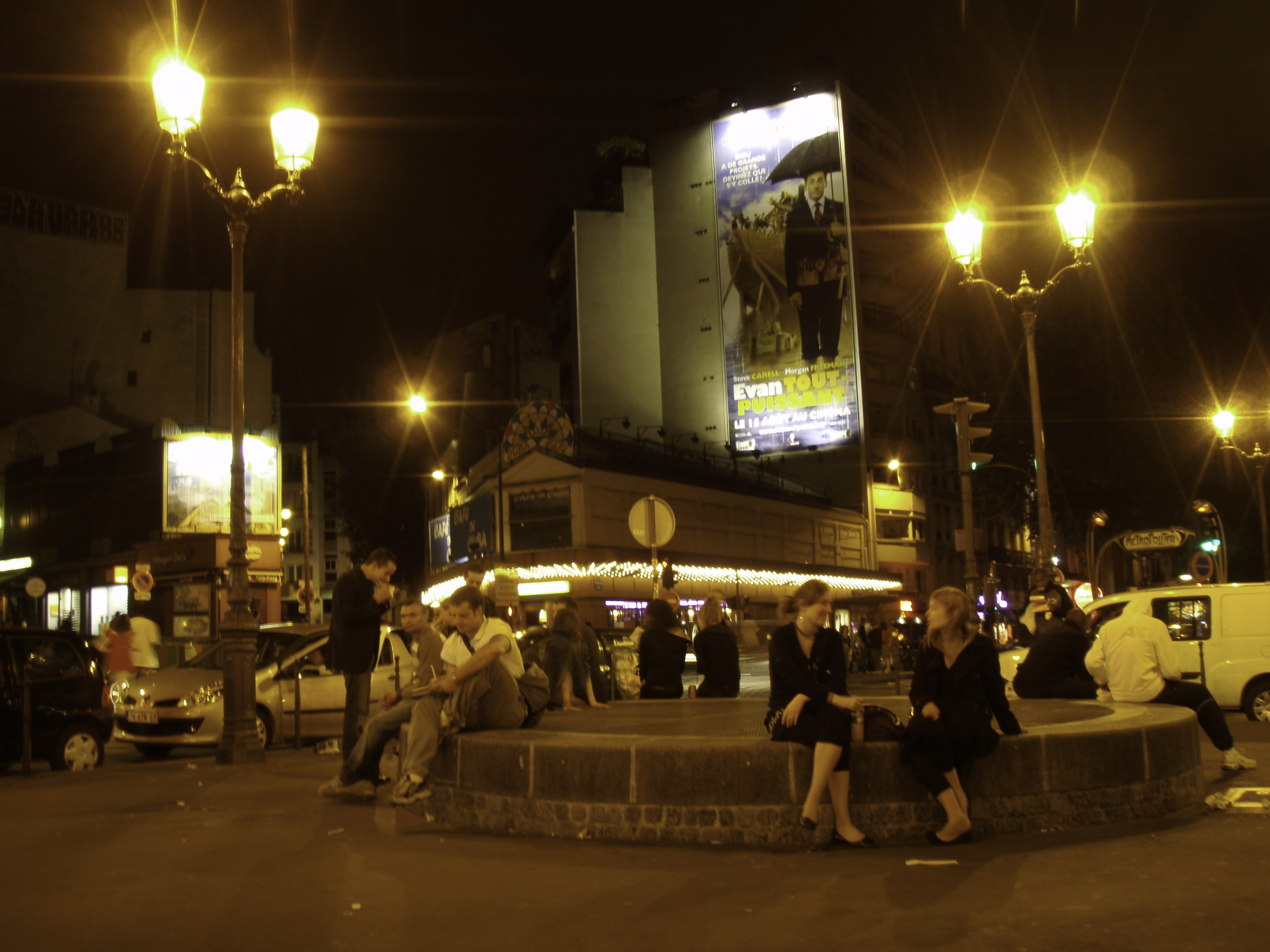 Picture France Paris Pigalle by night 2007-07 25 - Tours Pigalle by night