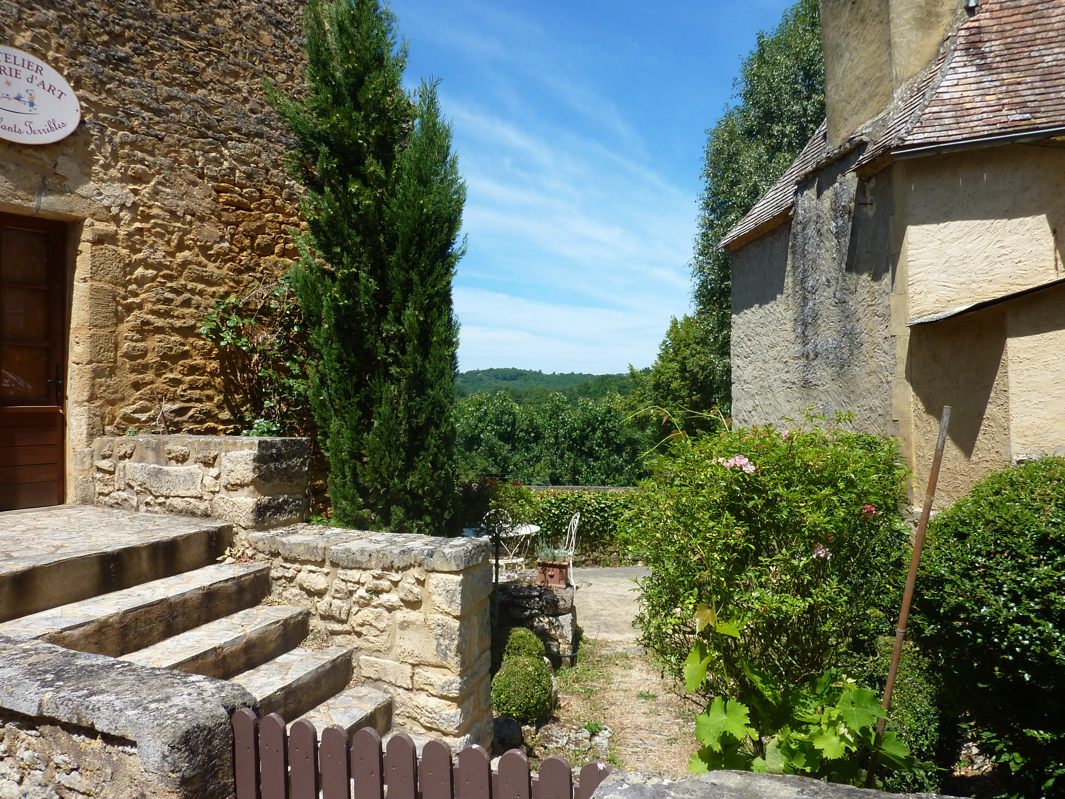 Picture France Beynac Castle 2009-07 18 - Around Beynac Castle