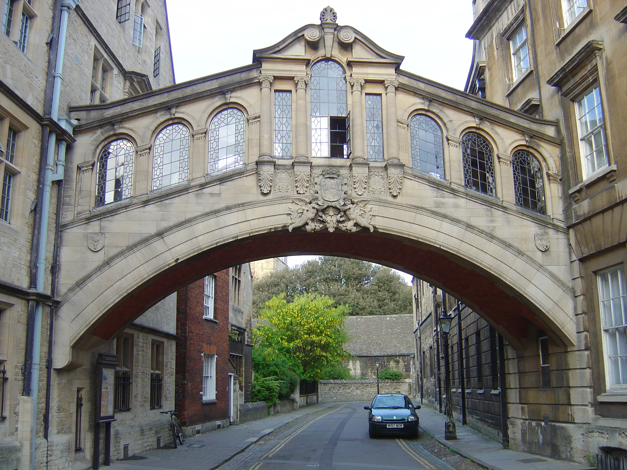 Picture United Kingdom Oxford 2005-05 13 - Discovery Oxford