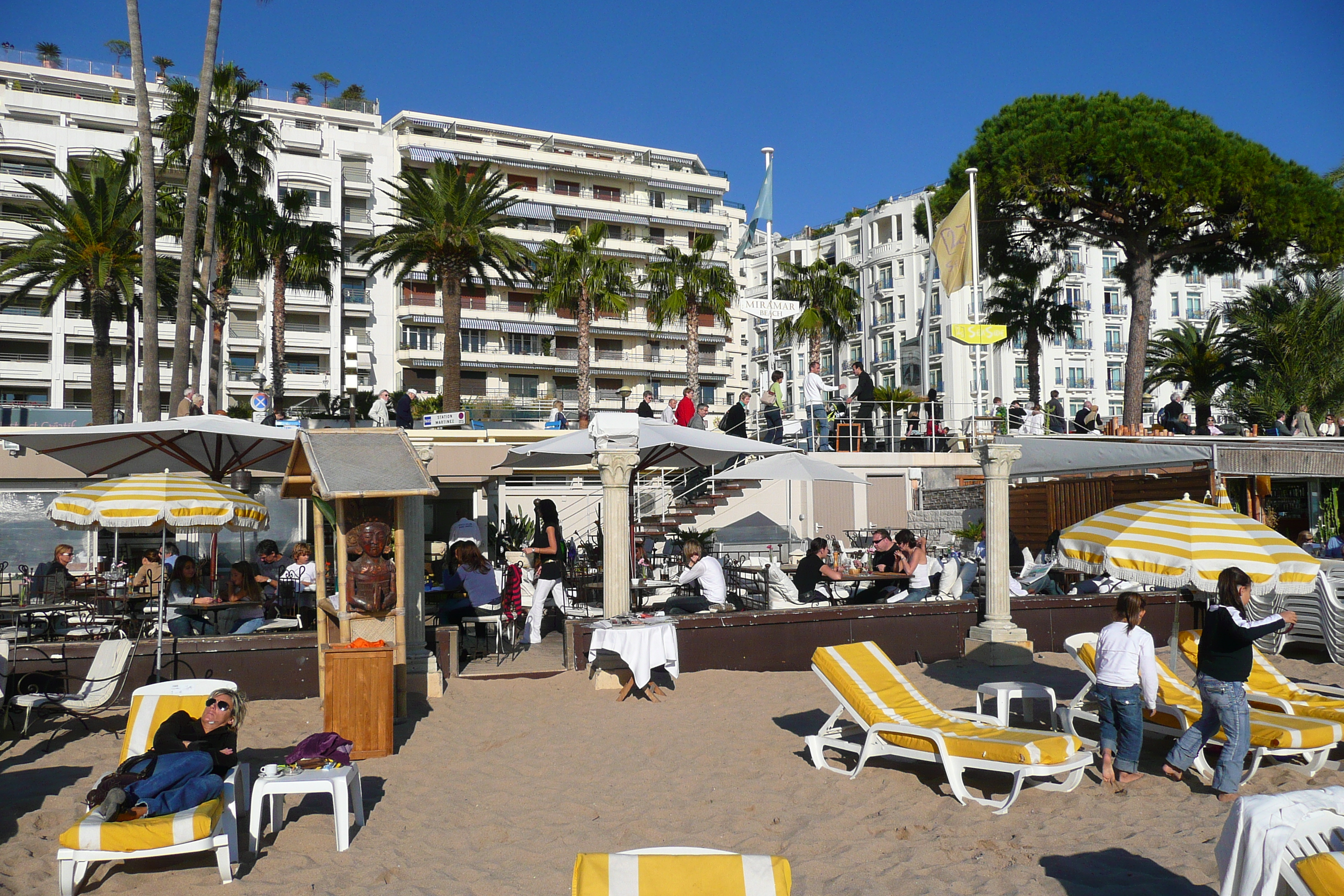 Picture France Cannes Croisette 2007-10 79 - Discovery Croisette