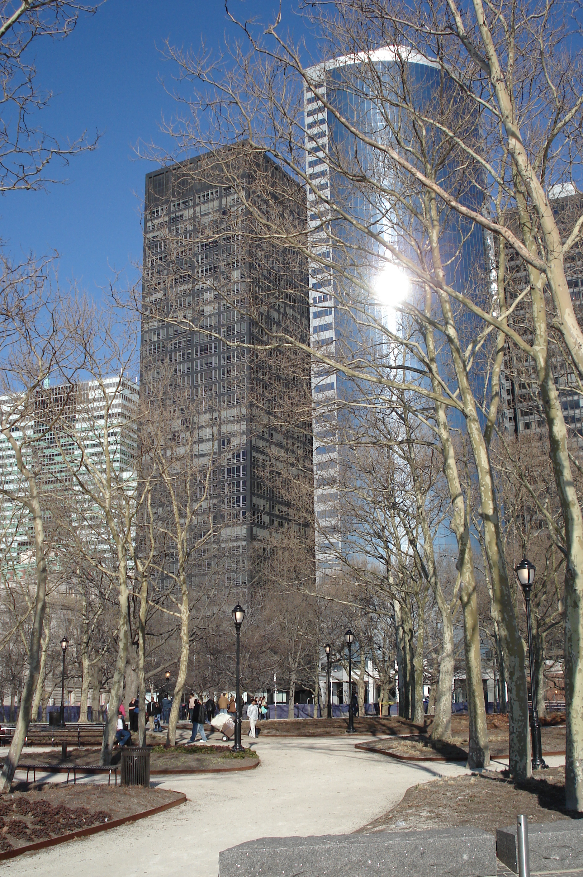 Picture United States New York Battery Park 2006-03 14 - Tours Battery Park