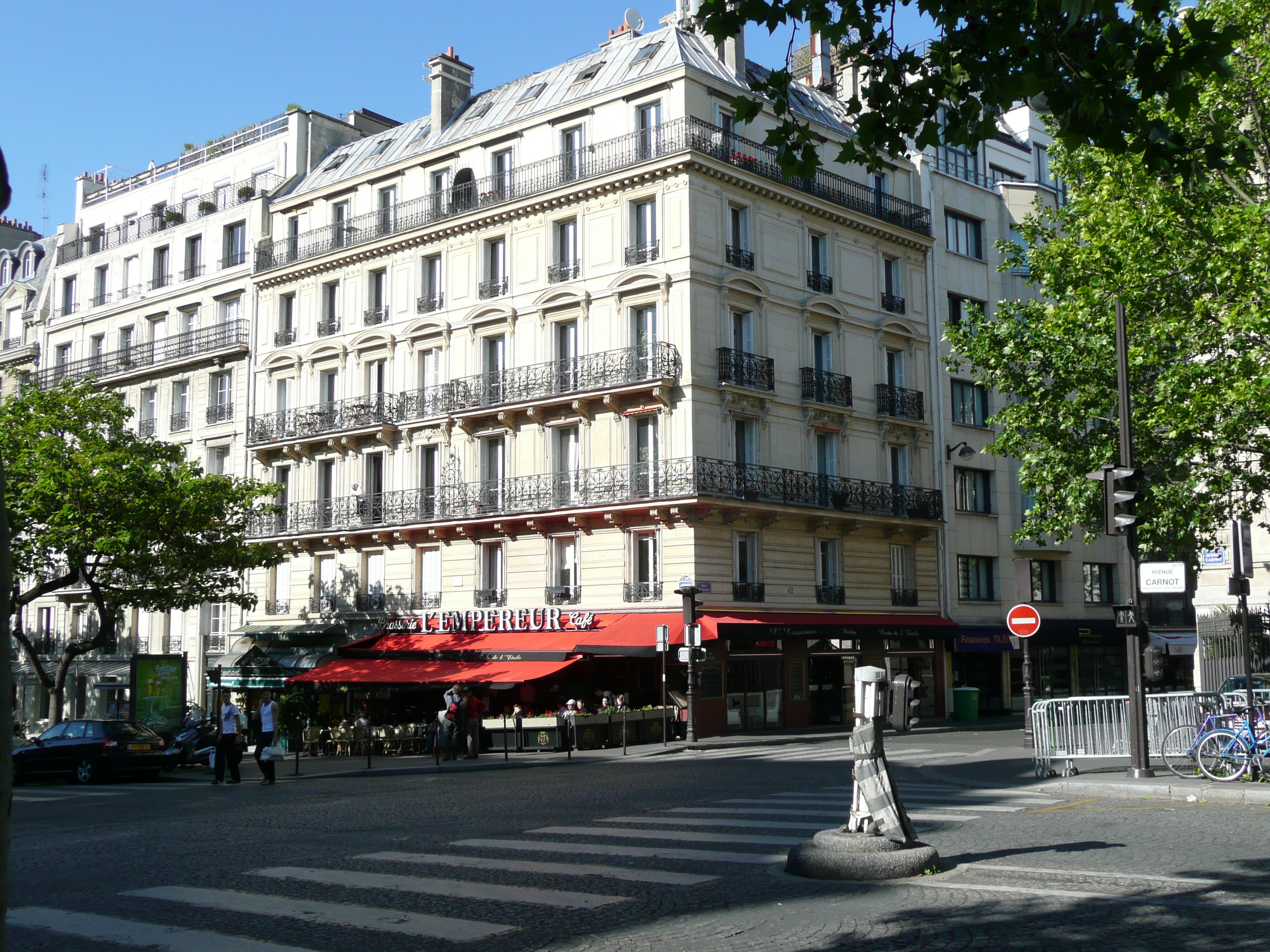 Picture France Paris Etoile and Arc de Triomphe 2007-05 170 - Tours Etoile and Arc de Triomphe