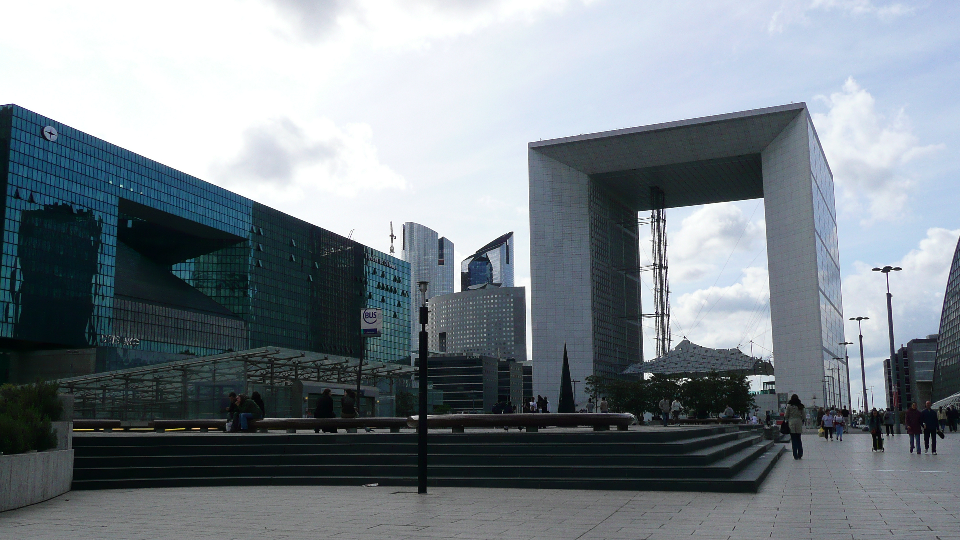 Picture France Paris La Defense 2007-05 254 - Around La Defense