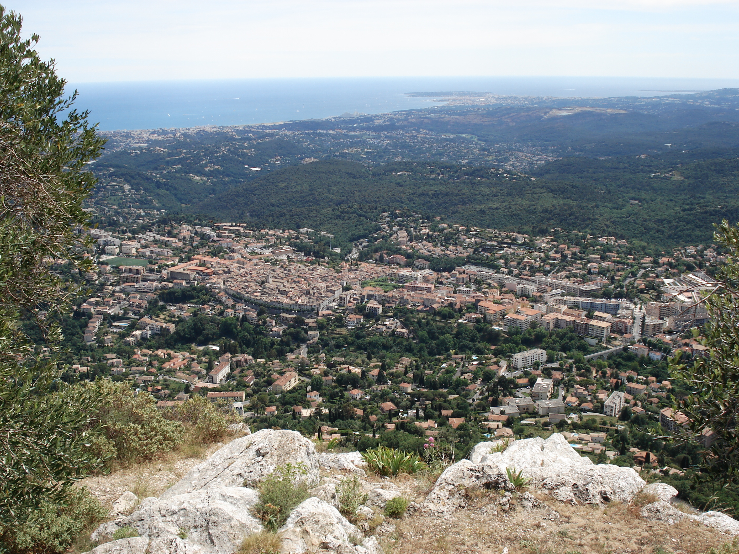 Picture France Vence Baou 2006-06 1 - Recreation Baou