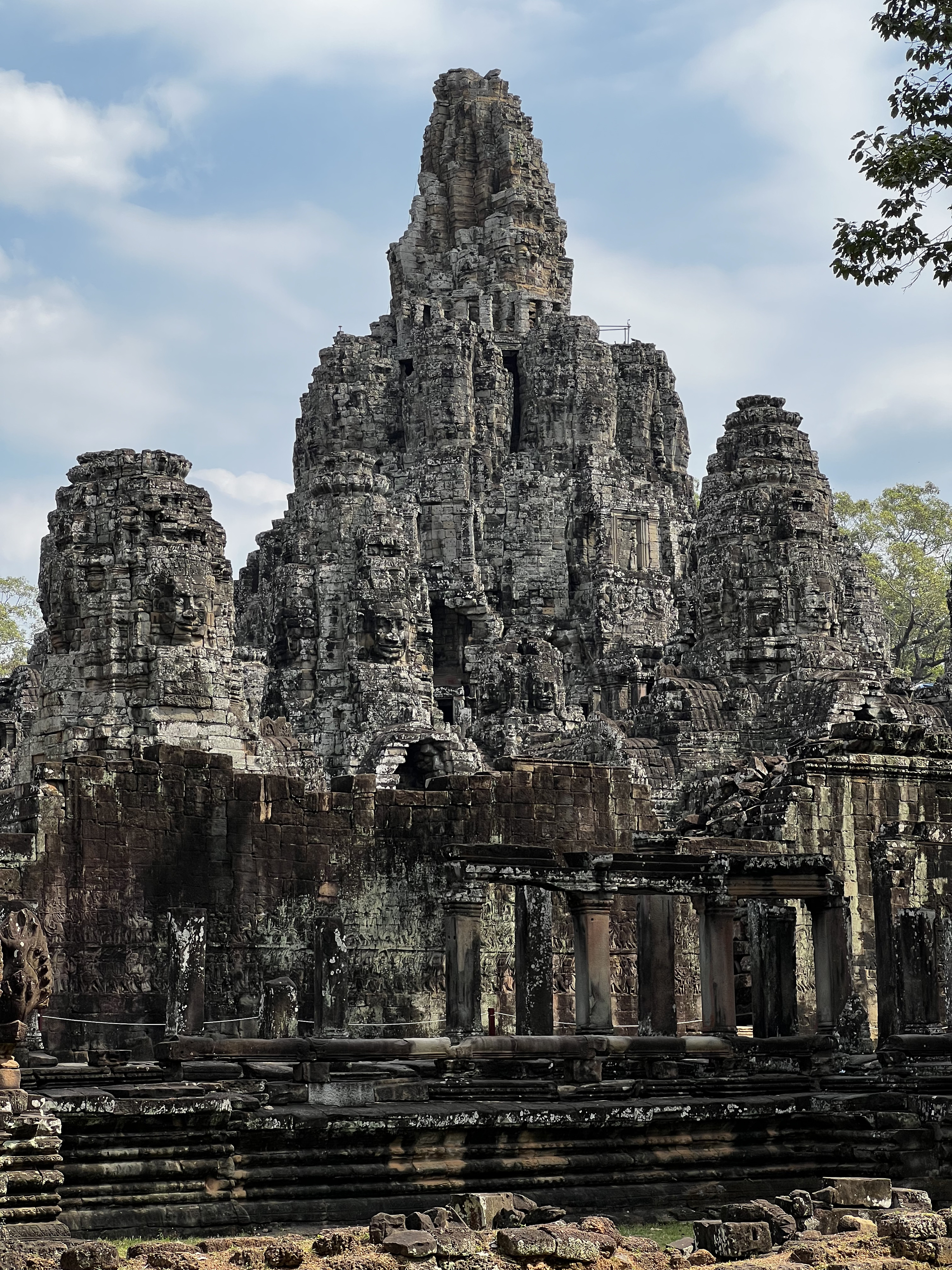 Picture Cambodia Siem Reap Bayon 2023-01 39 - Center Bayon