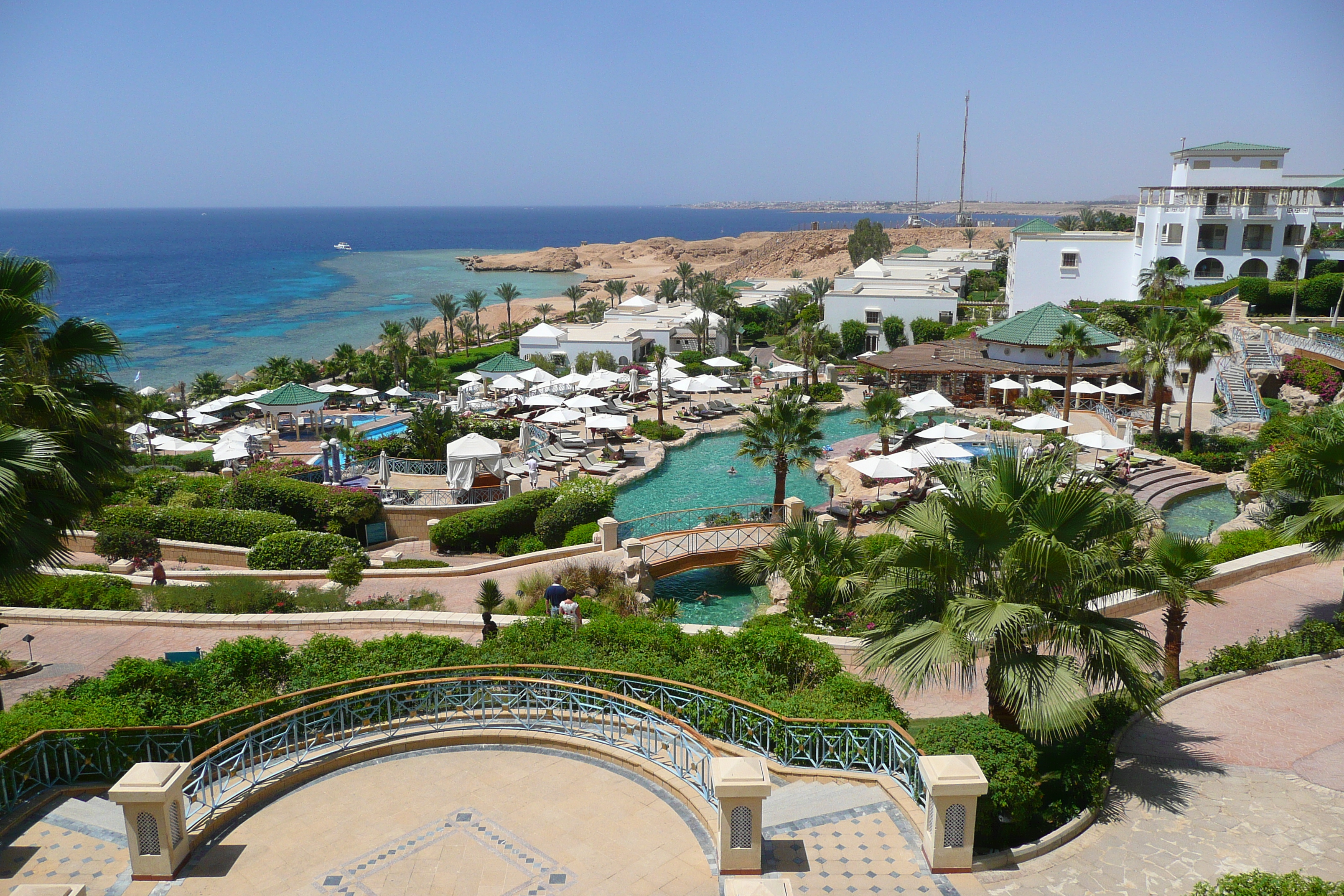 Picture Egypt Sharm el Sheikh Hyatt Hotel Hyatt Sharm el Sheikh Pool 2008-06 41 - Center Hyatt Sharm el Sheikh Pool