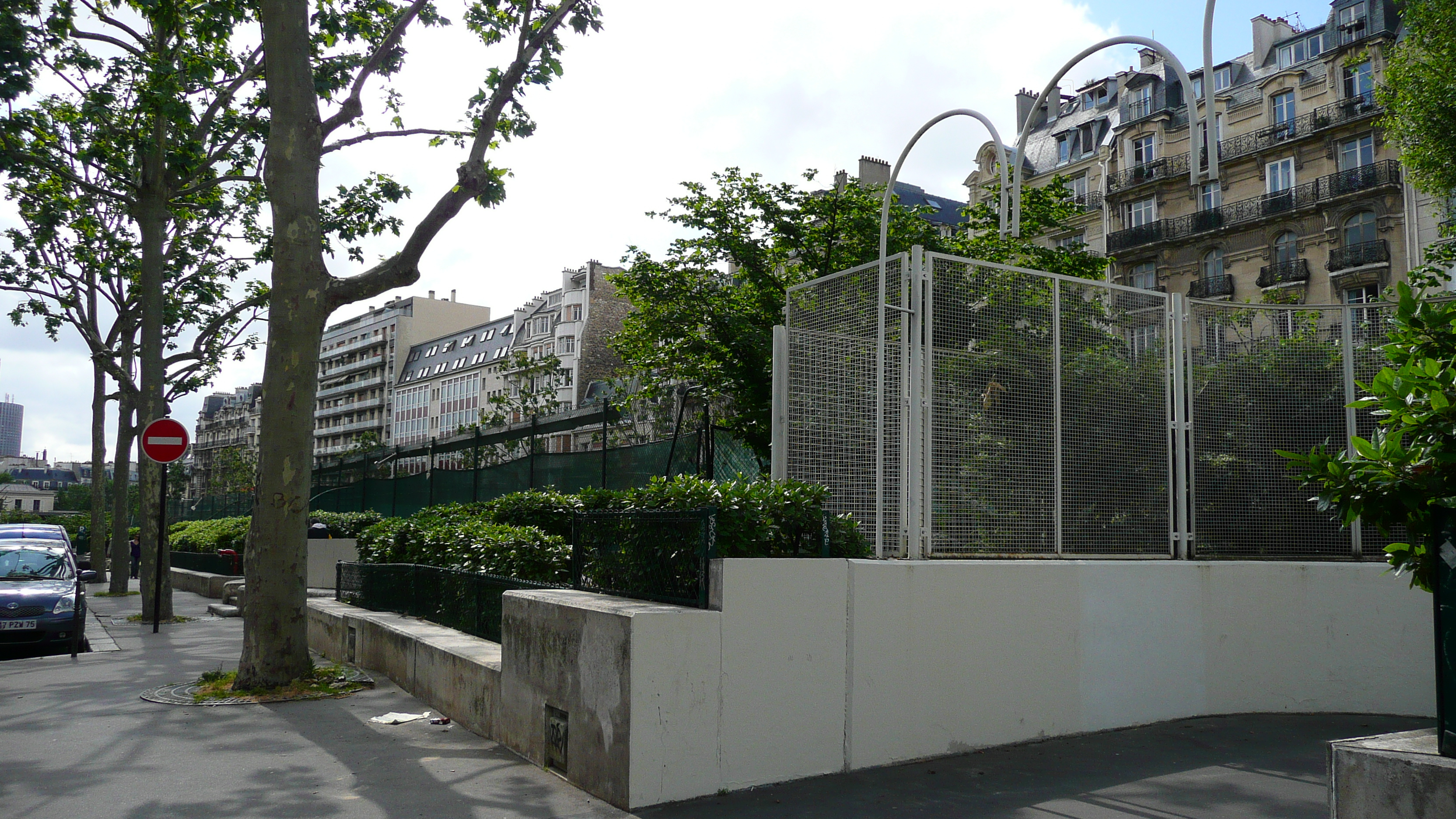 Picture France Paris 17th Arrondissement Boulevard Pereire 2007-05 15 - Tours Boulevard Pereire