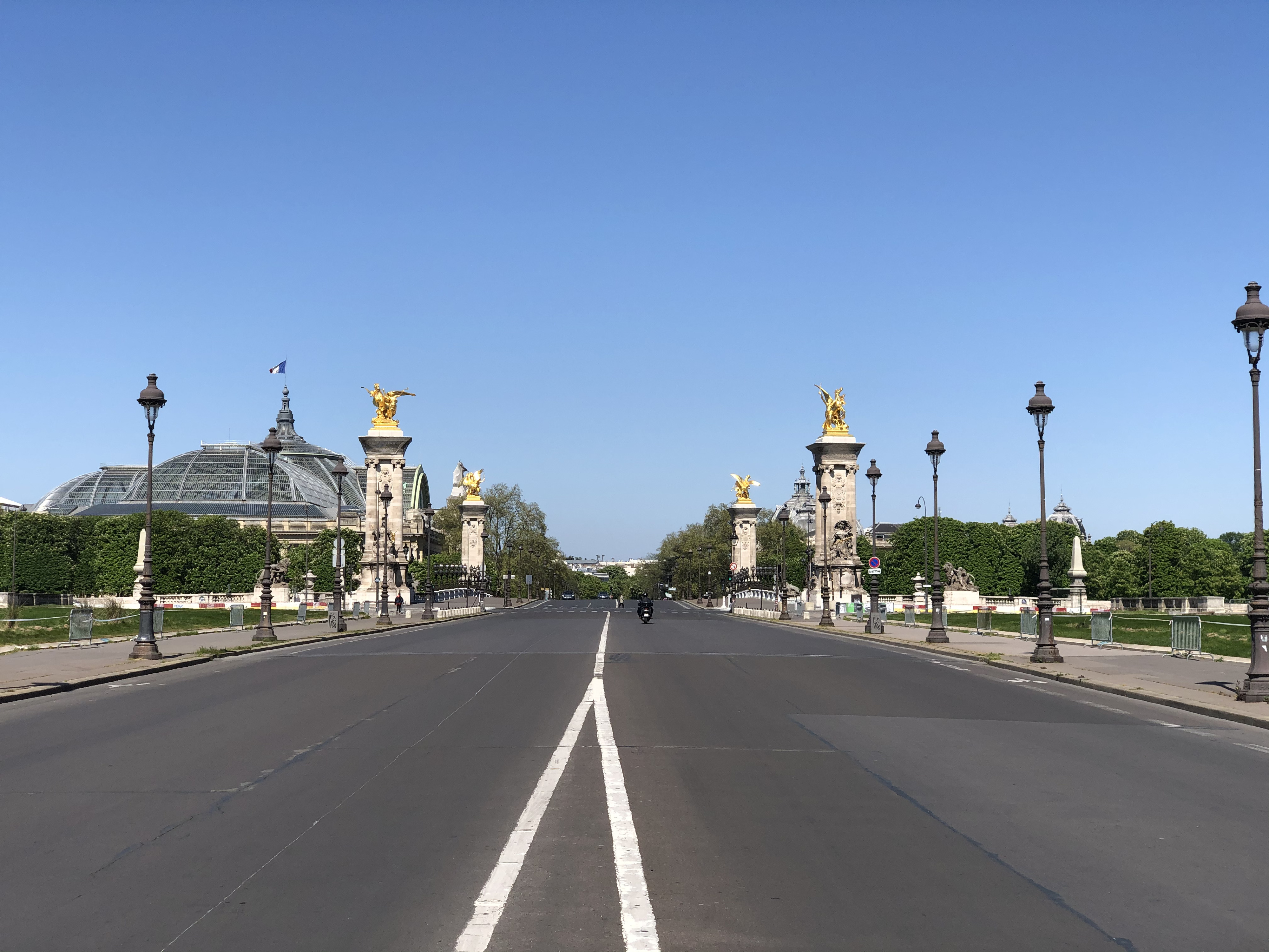 Picture France Paris lockdown 2020-04 4 - Journey Paris lockdown