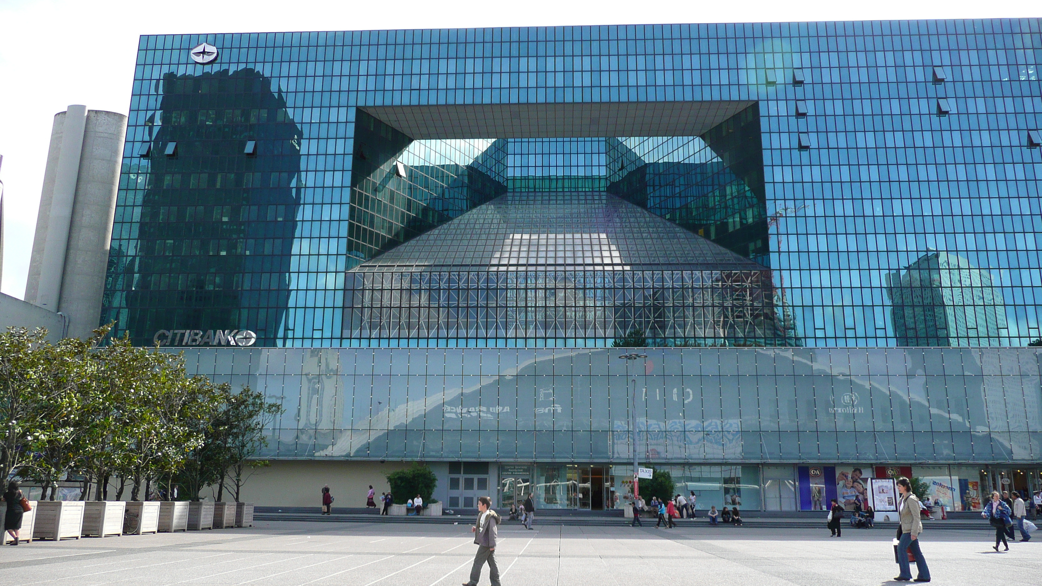 Picture France Paris La Defense 2007-05 206 - Tour La Defense