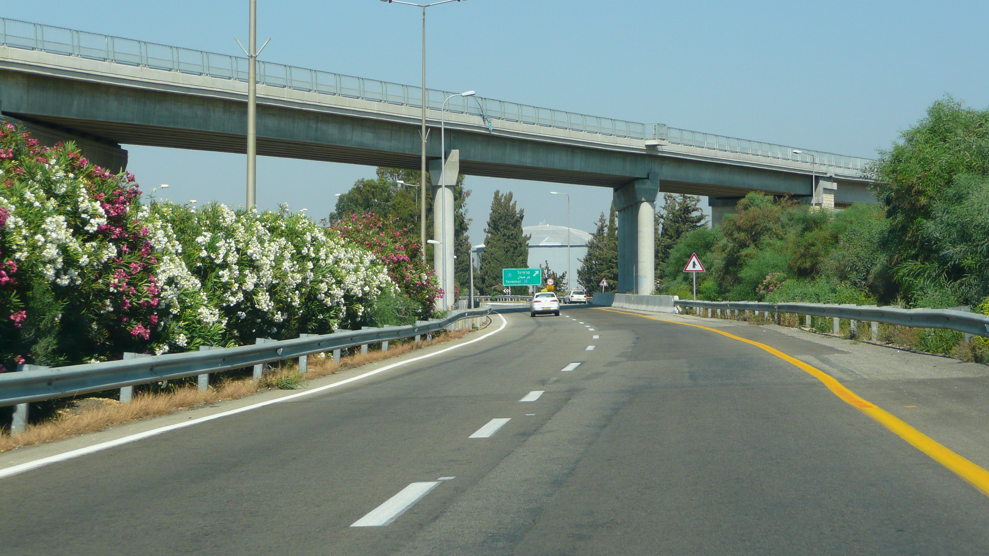 Picture Israel Tel Aviv to Ben Gurion Airport 2007-06 30 - Journey Tel Aviv to Ben Gurion Airport