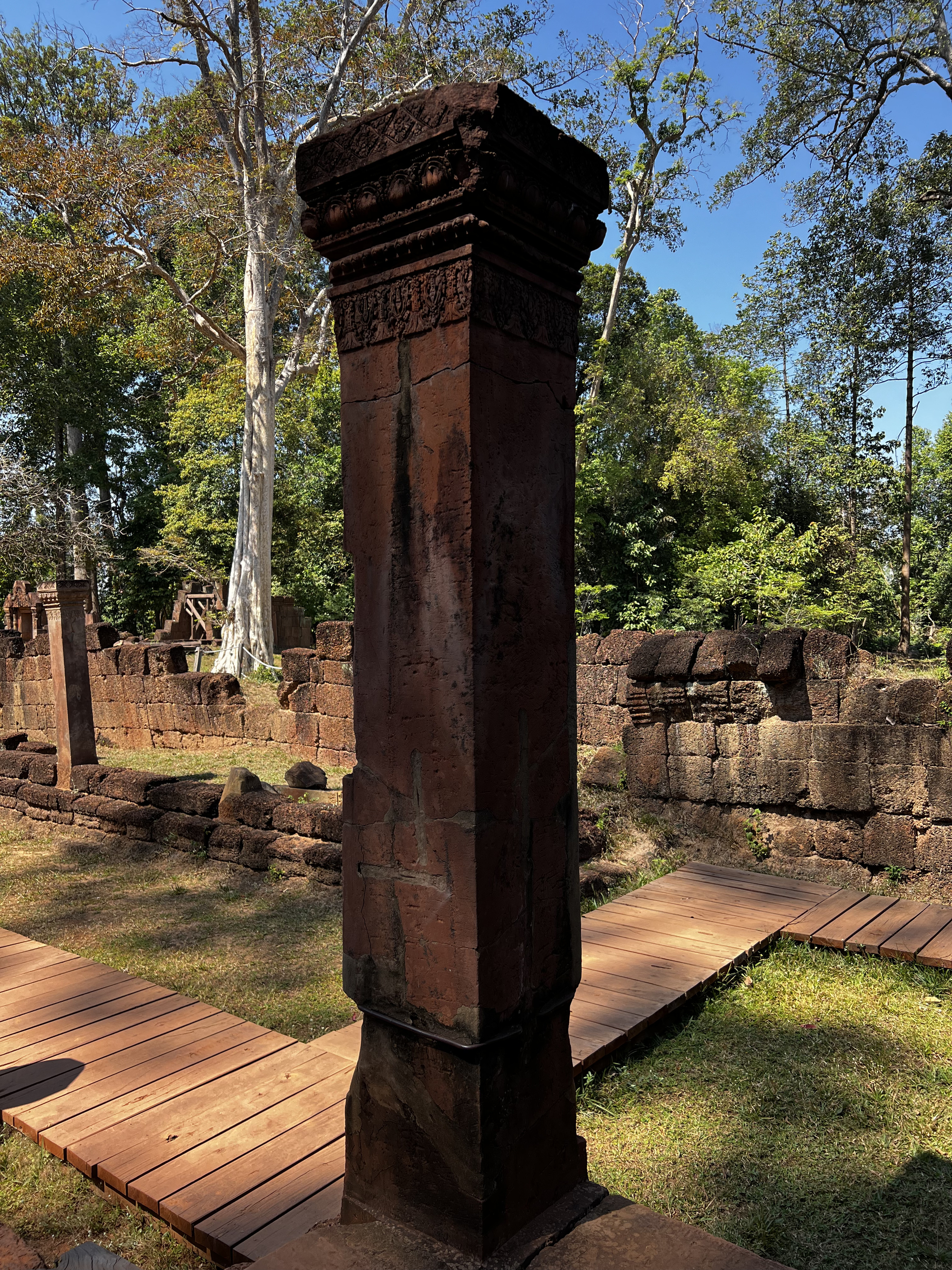 Picture Cambodia Siem Reap ⁨Banteay Srei⁩ 2023-01 41 - Tours ⁨Banteay Srei⁩