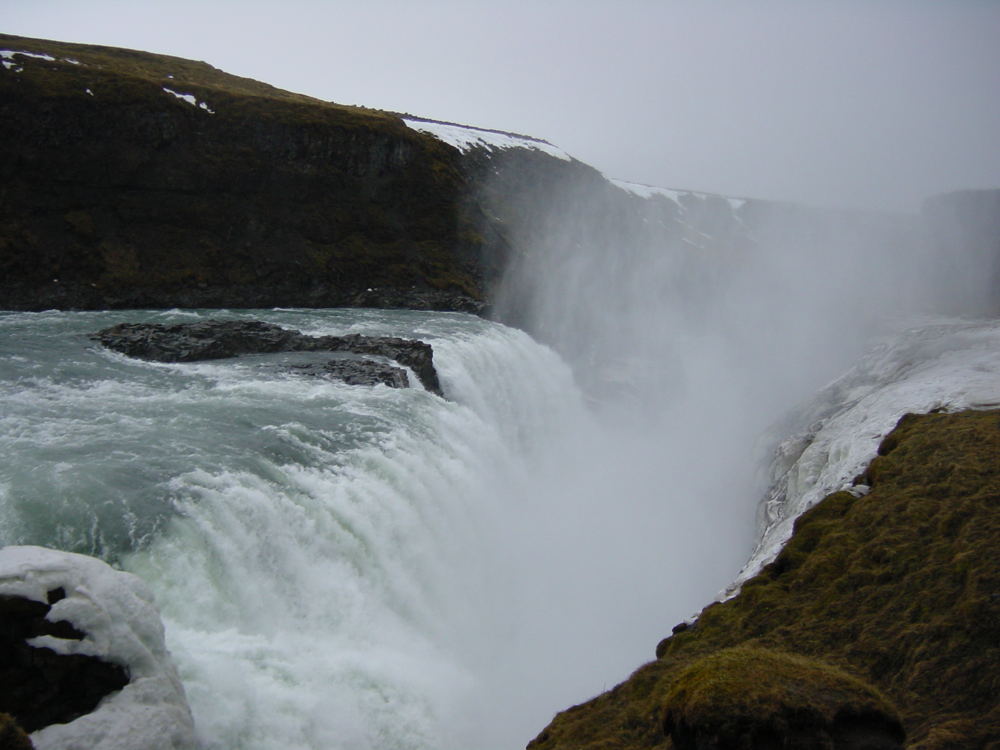 Picture Iceland Gullfoss 2003-03 17 - Recreation Gullfoss