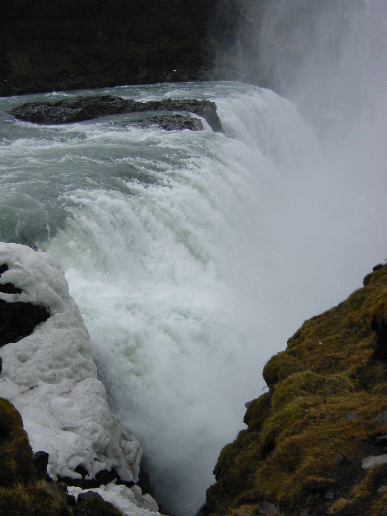 Picture Iceland Gullfoss 2003-03 14 - Recreation Gullfoss