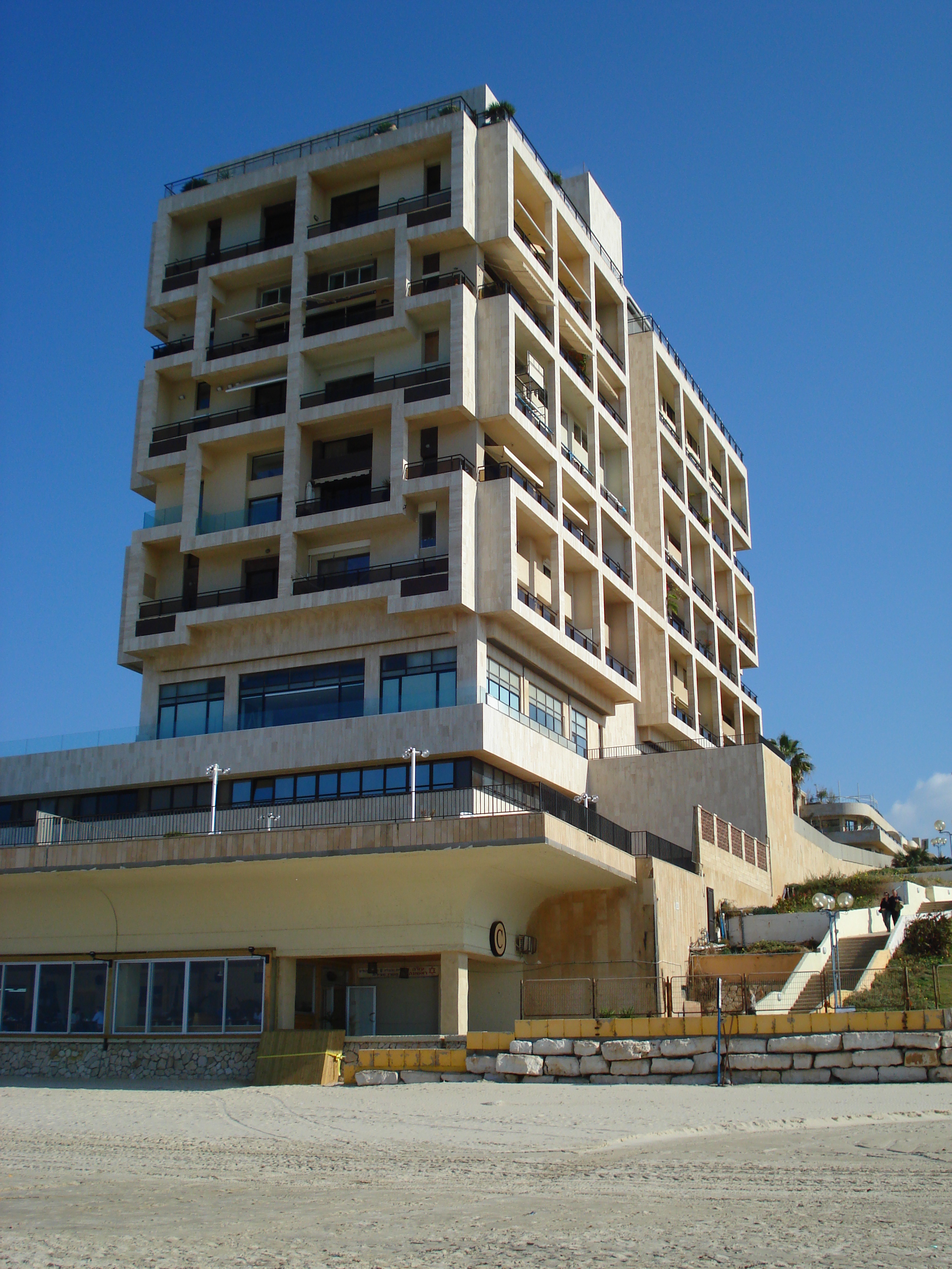 Picture Israel Herzliya 2006-12 67 - Around Herzliya