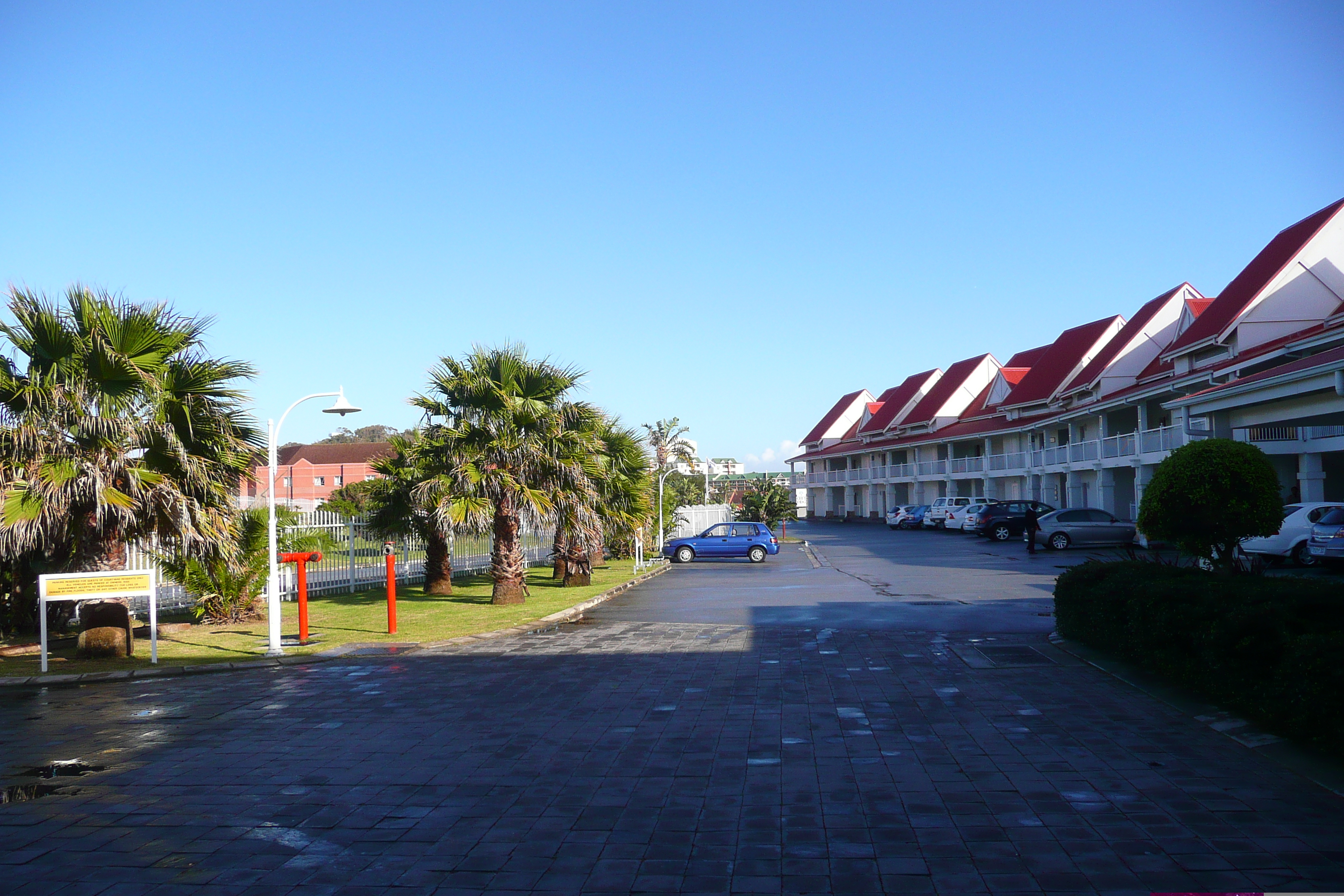 Picture South Africa Port Elizabeth Courtyard Hotel 2008-09 14 - Center Courtyard Hotel