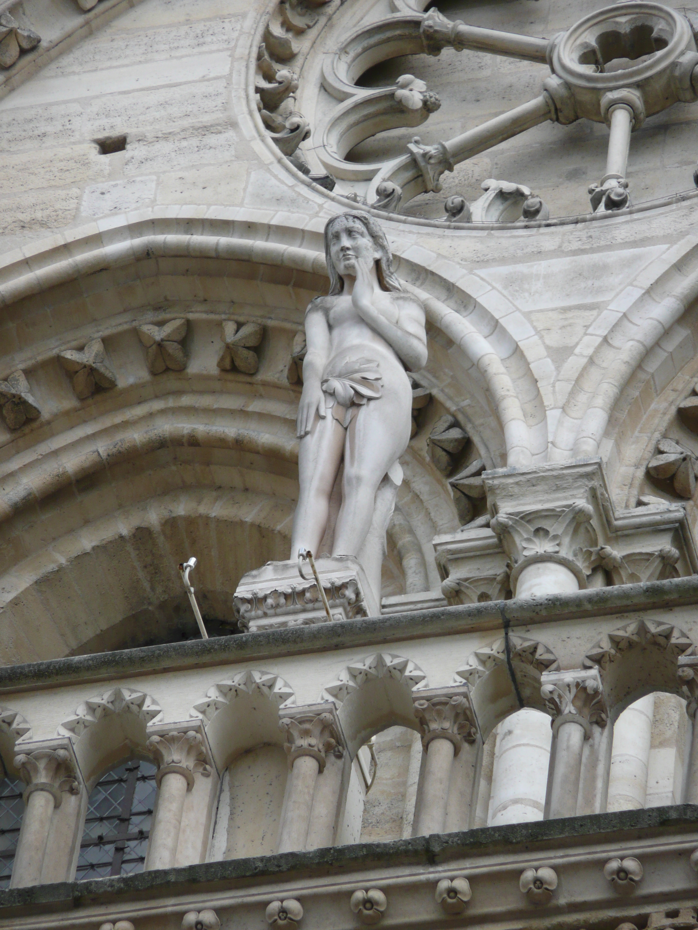 Picture France Paris Notre Dame 2007-05 12 - Around Notre Dame