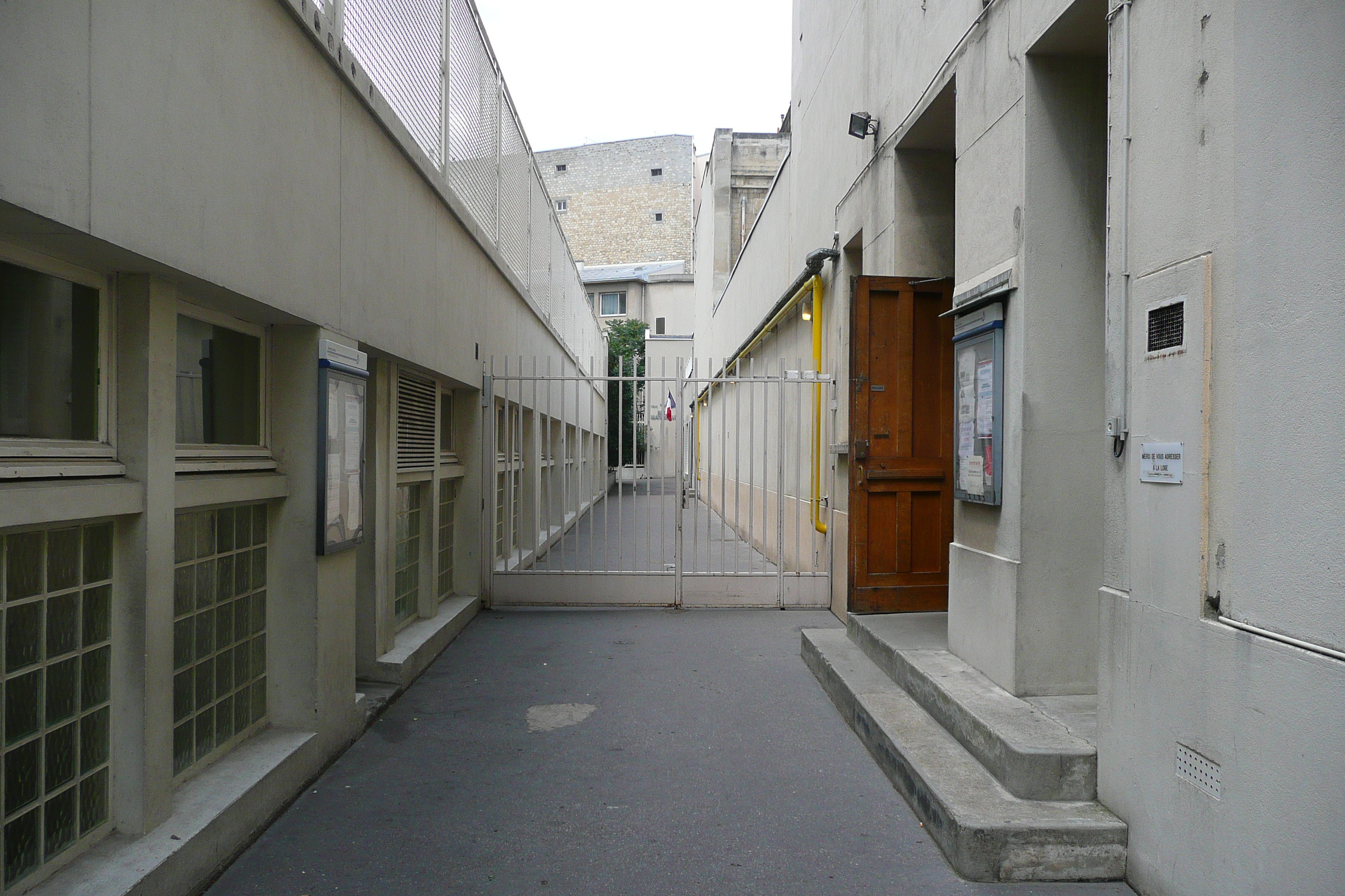 Picture France Paris Rue Ampere 2007-06 27 - Tours Rue Ampere