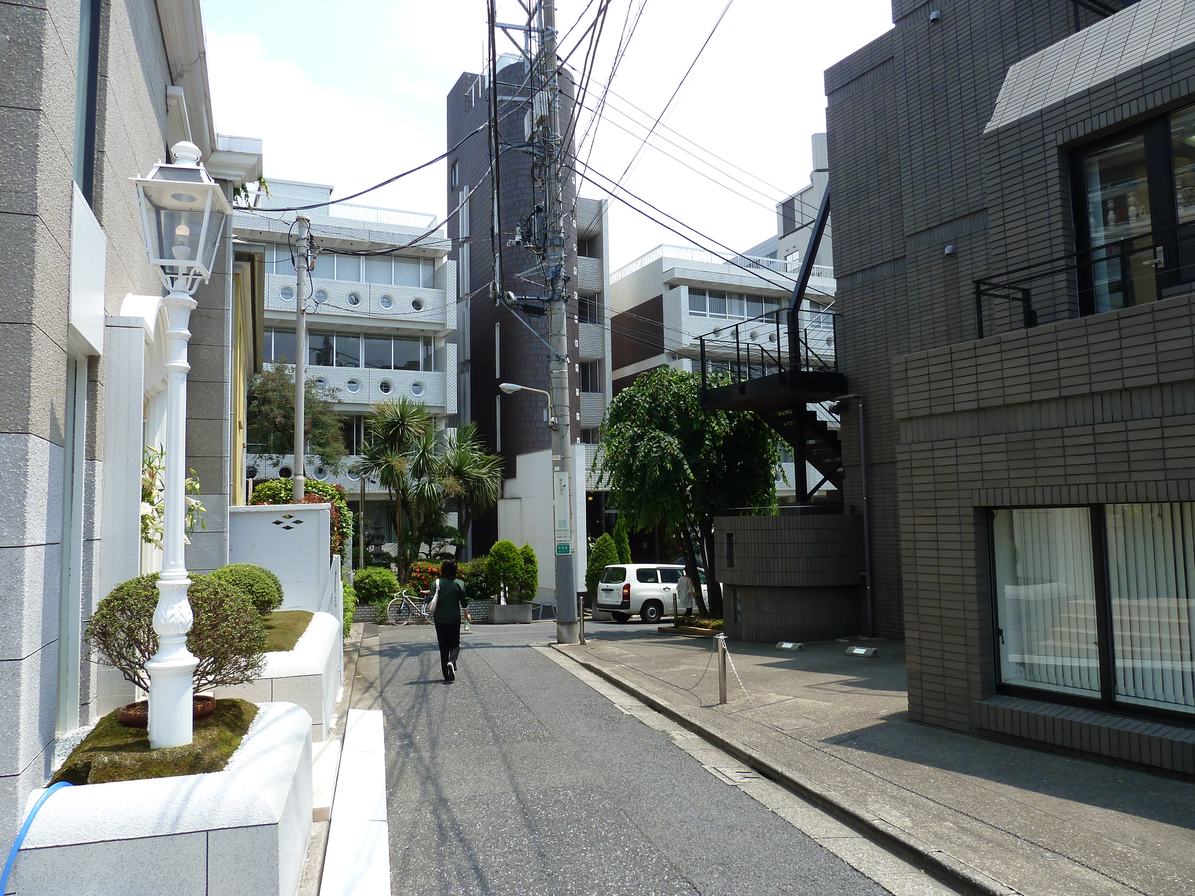 Picture Japan Tokyo Omotesando 2010-06 49 - Recreation Omotesando