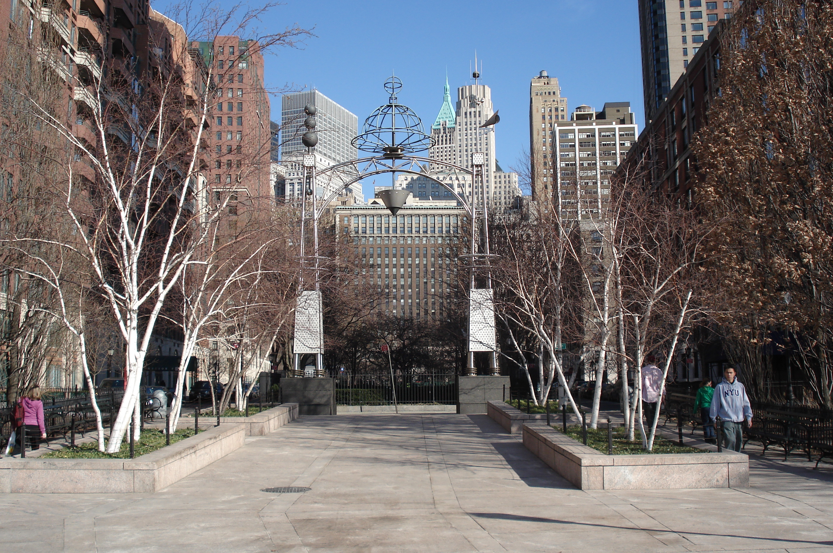 Picture United States New York Battery Park 2006-03 69 - Tour Battery Park