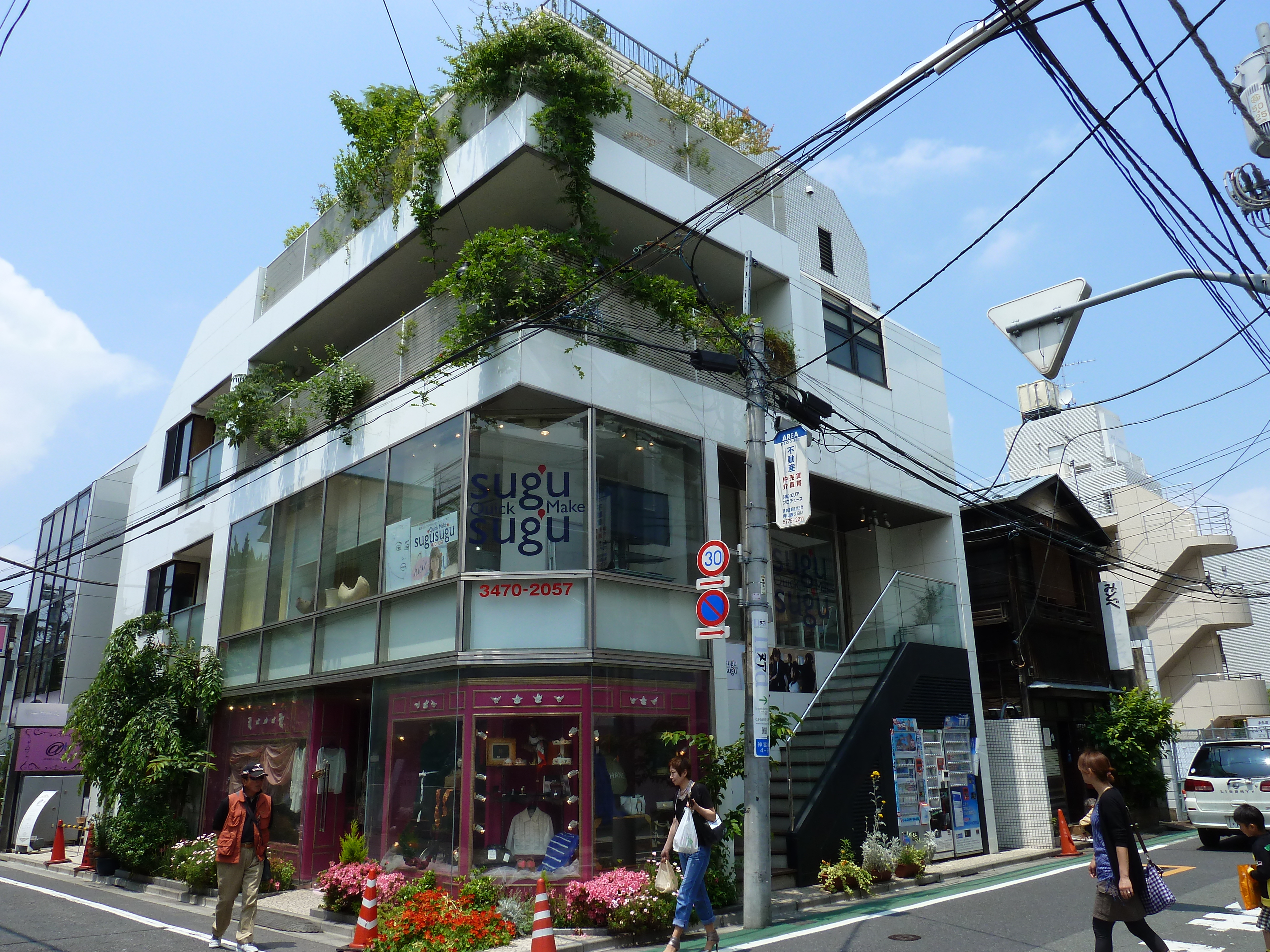 Picture Japan Tokyo Omotesando 2010-06 4 - Journey Omotesando