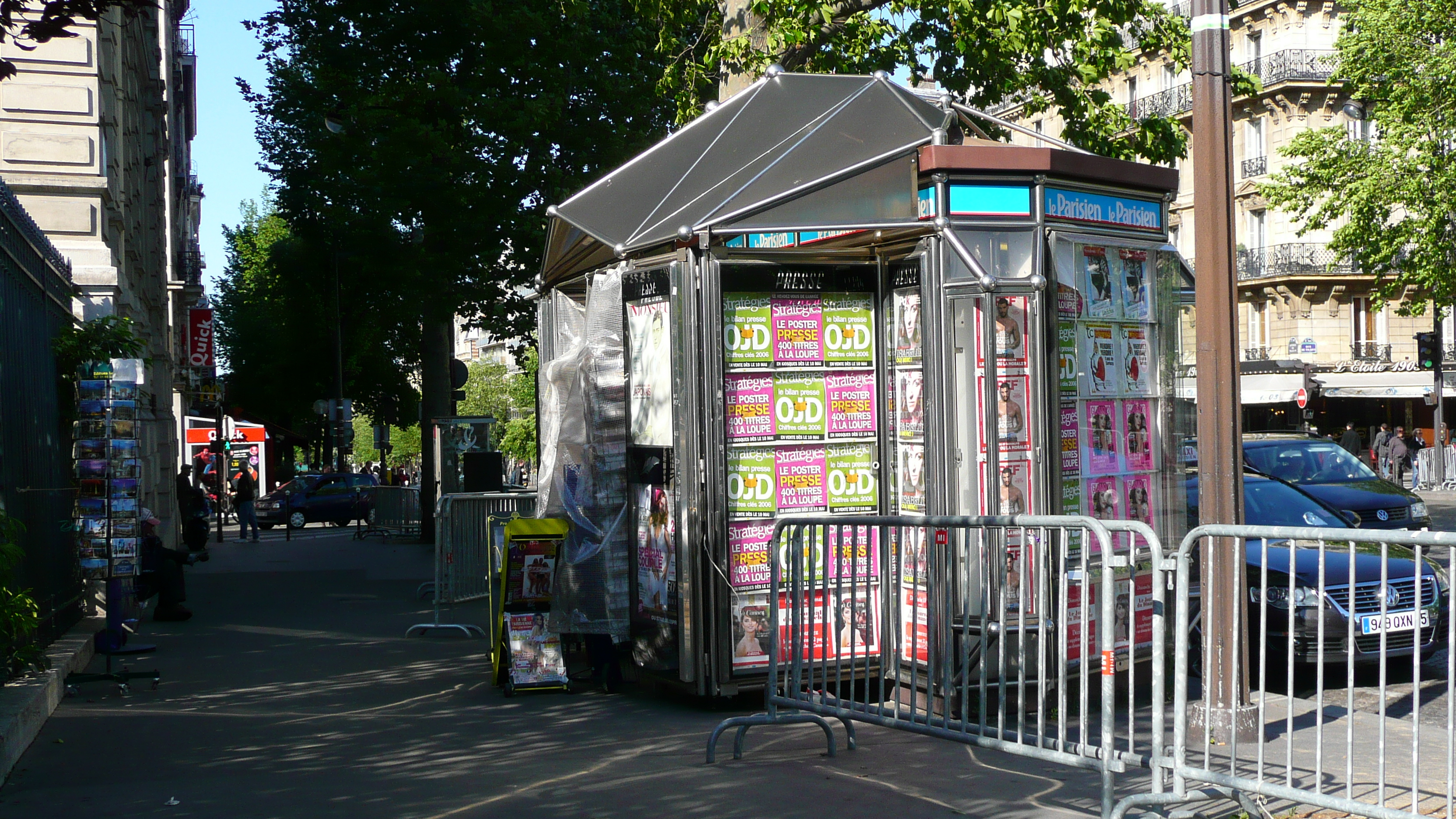 Picture France Paris 17th Arrondissement Avenue de Wagram 2007-05 10 - Tours Avenue de Wagram