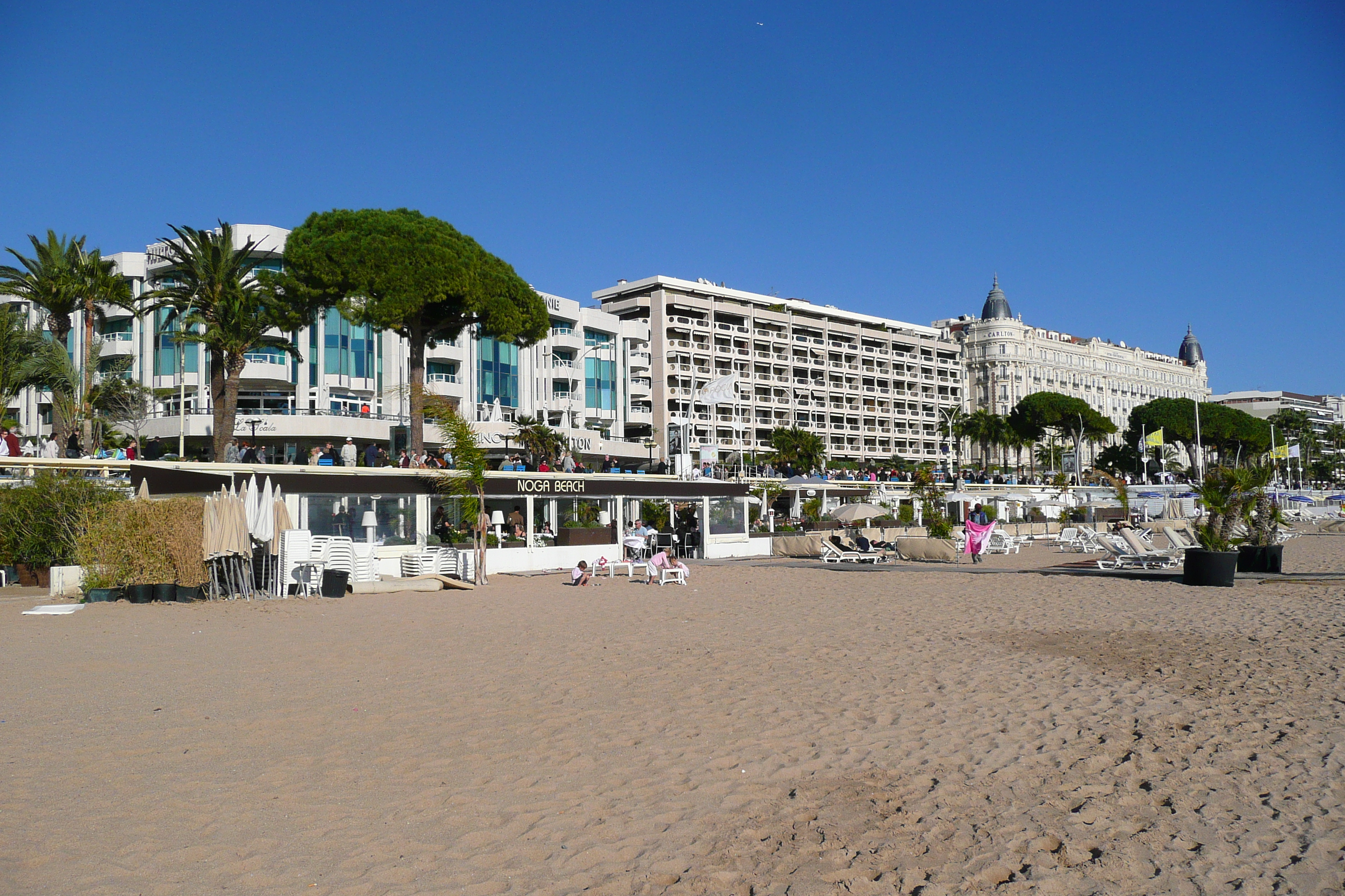 Picture France Cannes Croisette 2007-10 36 - Tour Croisette