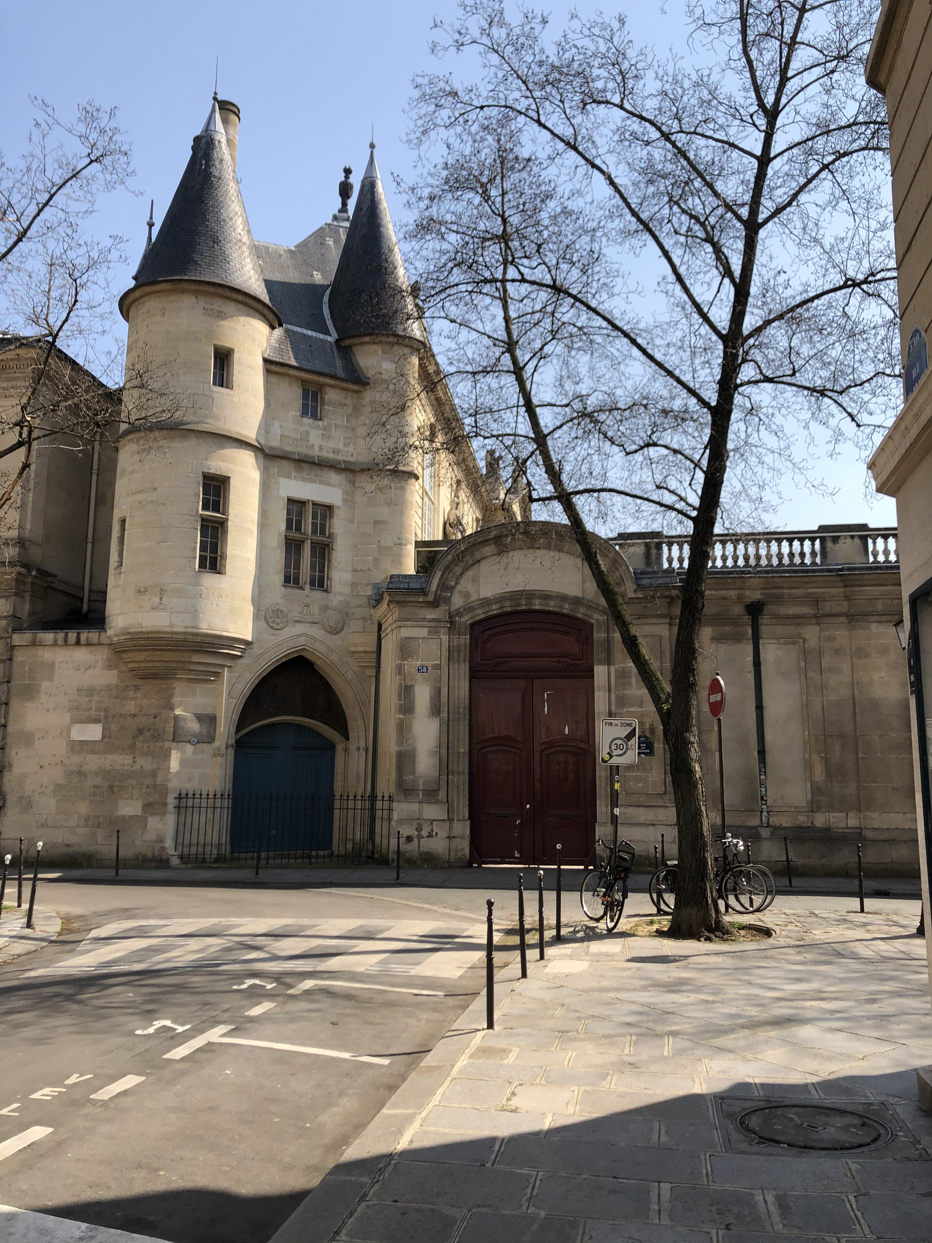 Picture France Paris lockdown 2020-03 173 - Tour Paris lockdown