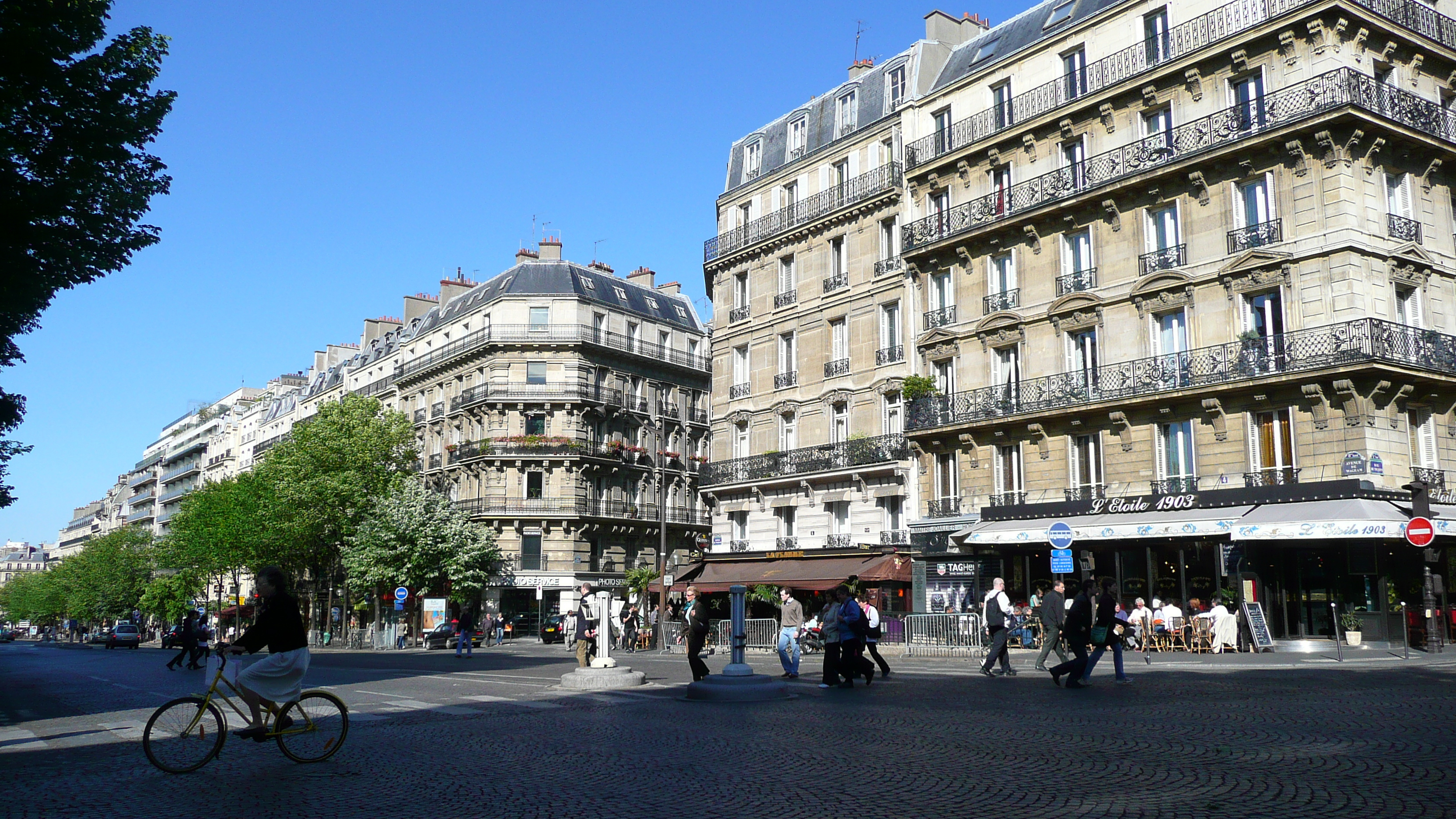 Picture France Paris 17th Arrondissement Avenue de Wagram 2007-05 8 - Journey Avenue de Wagram