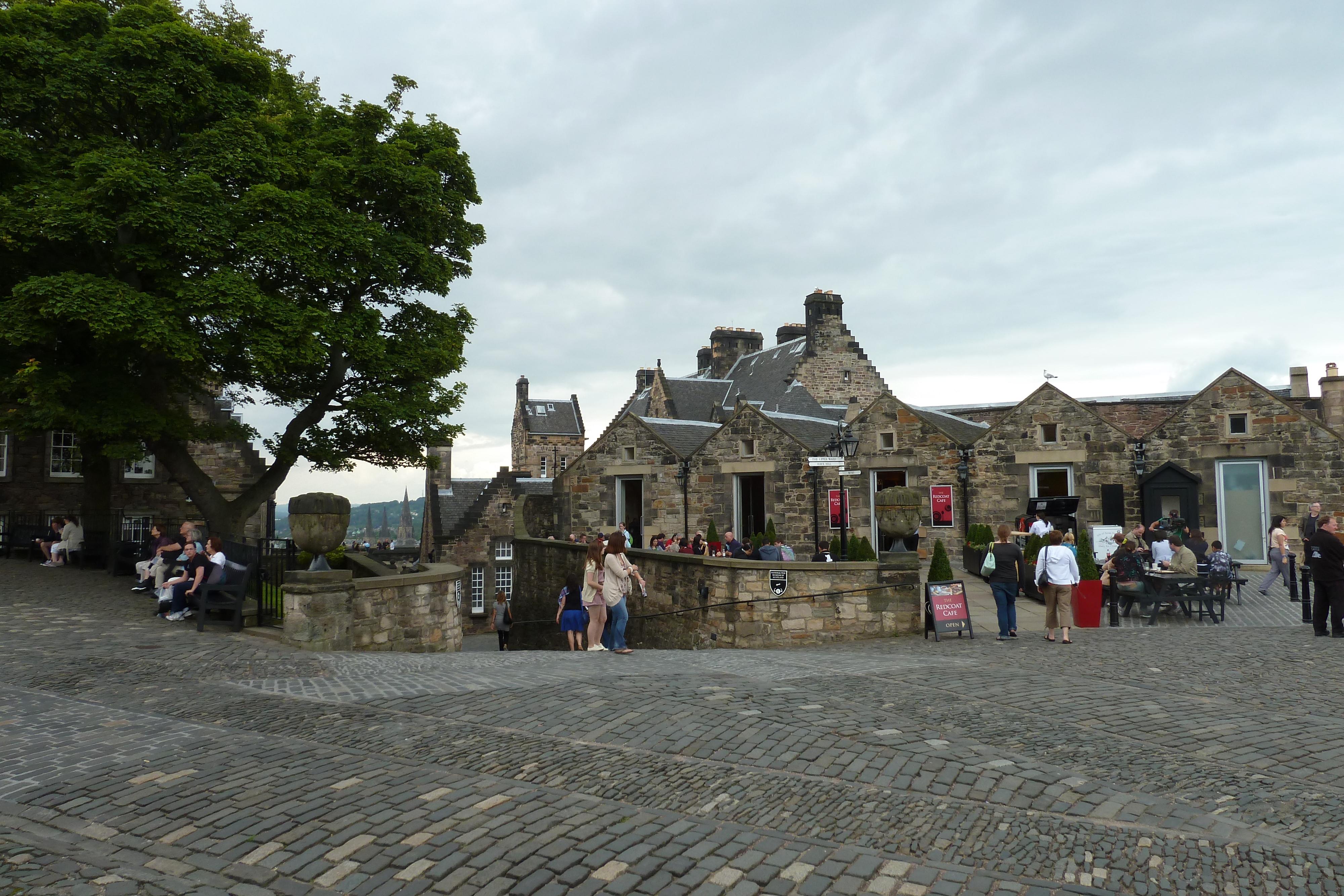 Picture United Kingdom Edinburgh 2011-07 86 - History Edinburgh