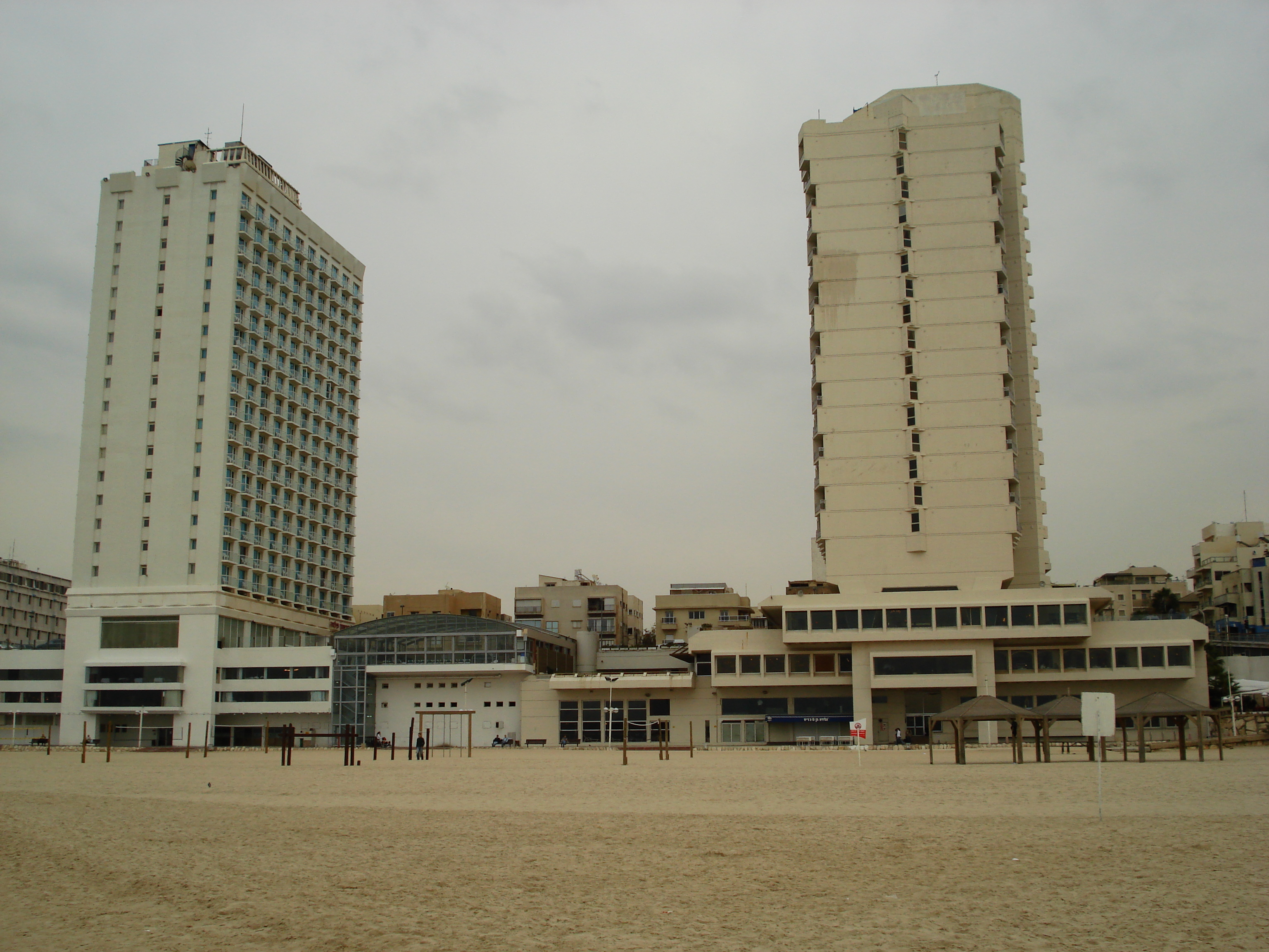 Picture Israel Tel Aviv Tel Aviv Sea Shore 2006-12 266 - Tour Tel Aviv Sea Shore