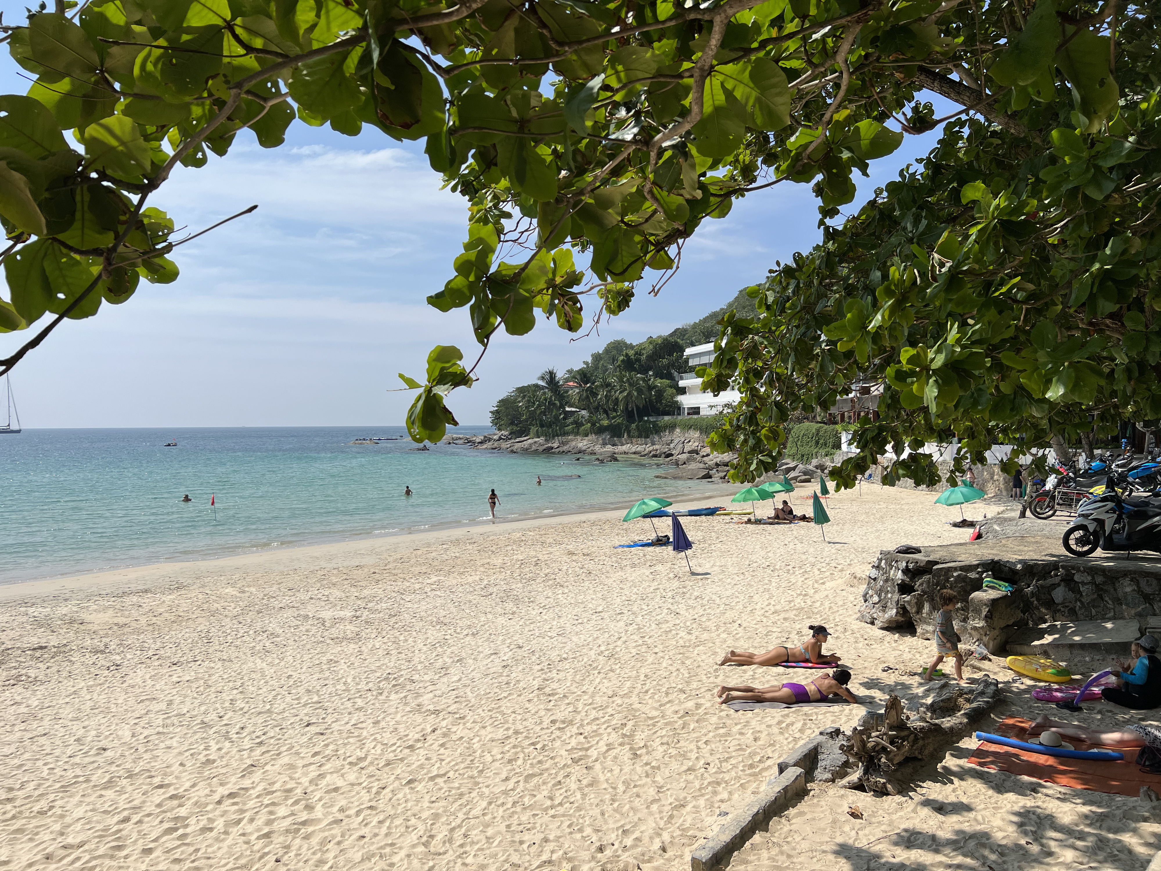 Picture Thailand Phuket Nai Harn Beach 2021-12 29 - Center Nai Harn Beach