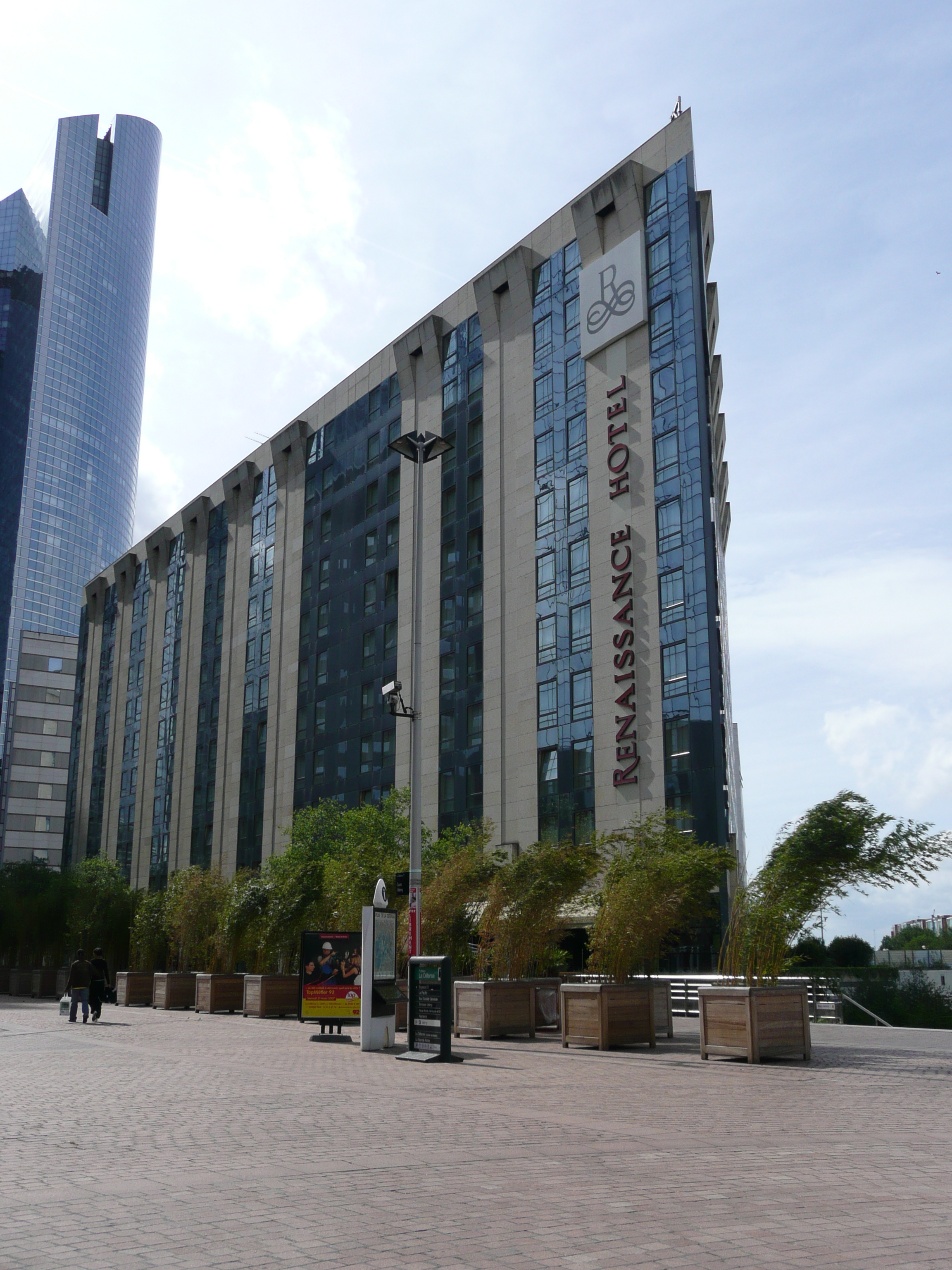 Picture France Paris La Defense 2007-05 5 - Tour La Defense