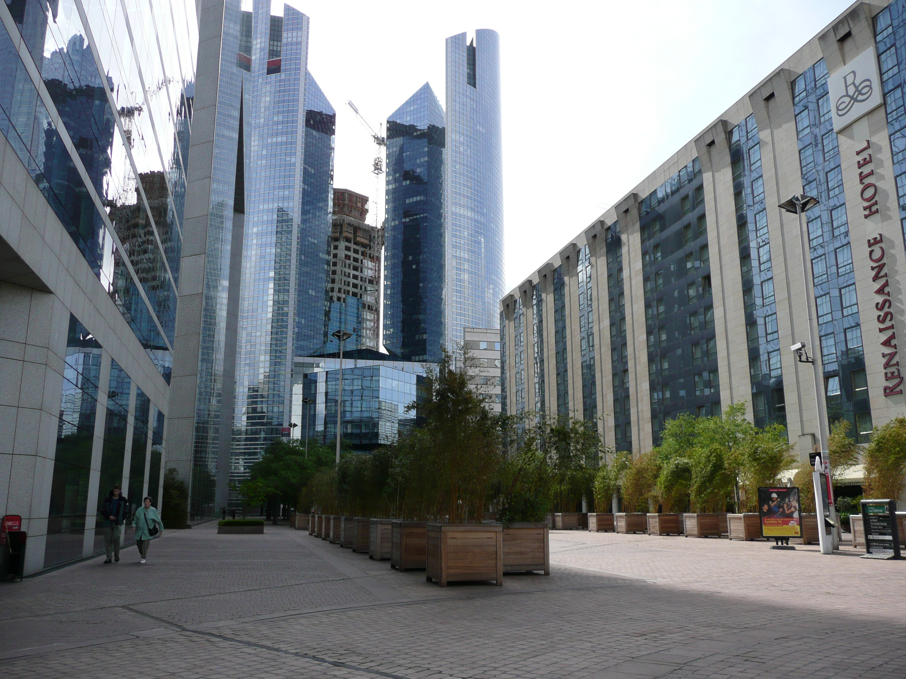 Picture France Paris La Defense 2007-05 4 - Tour La Defense